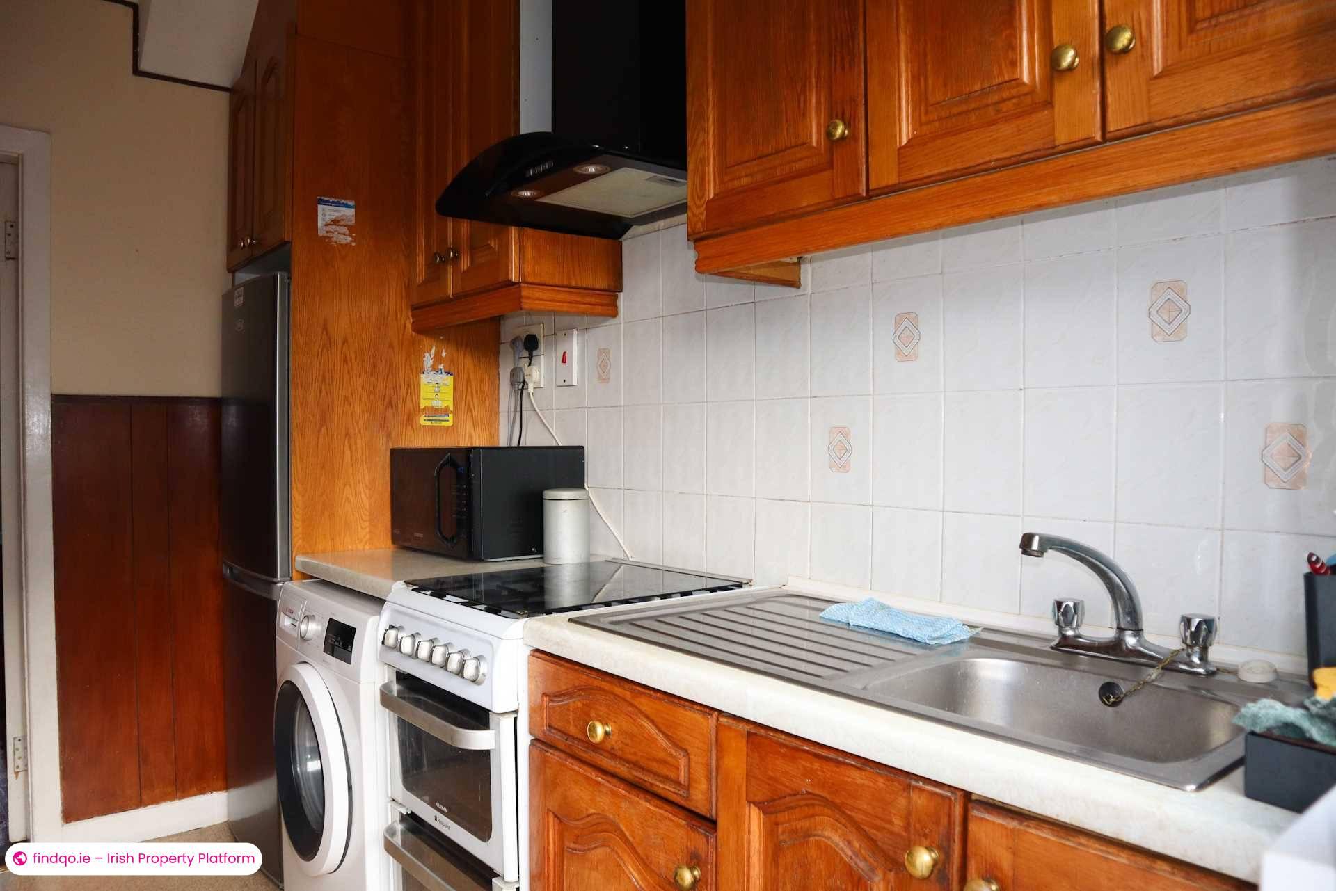 End of terrace house for Sale in Dublin 14
