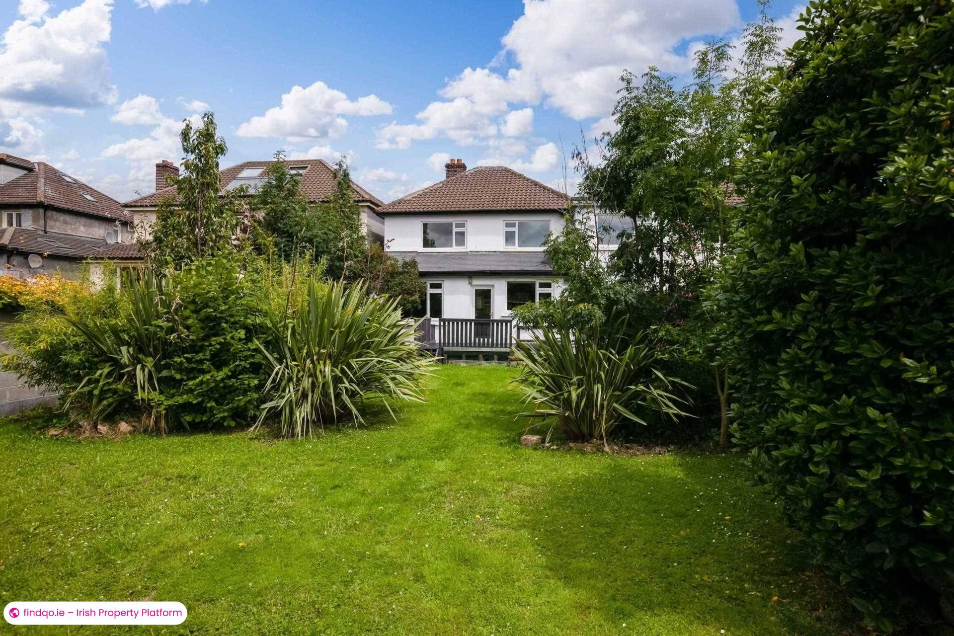 Detached house for Sale in Mount Merrion, Dublin (County)