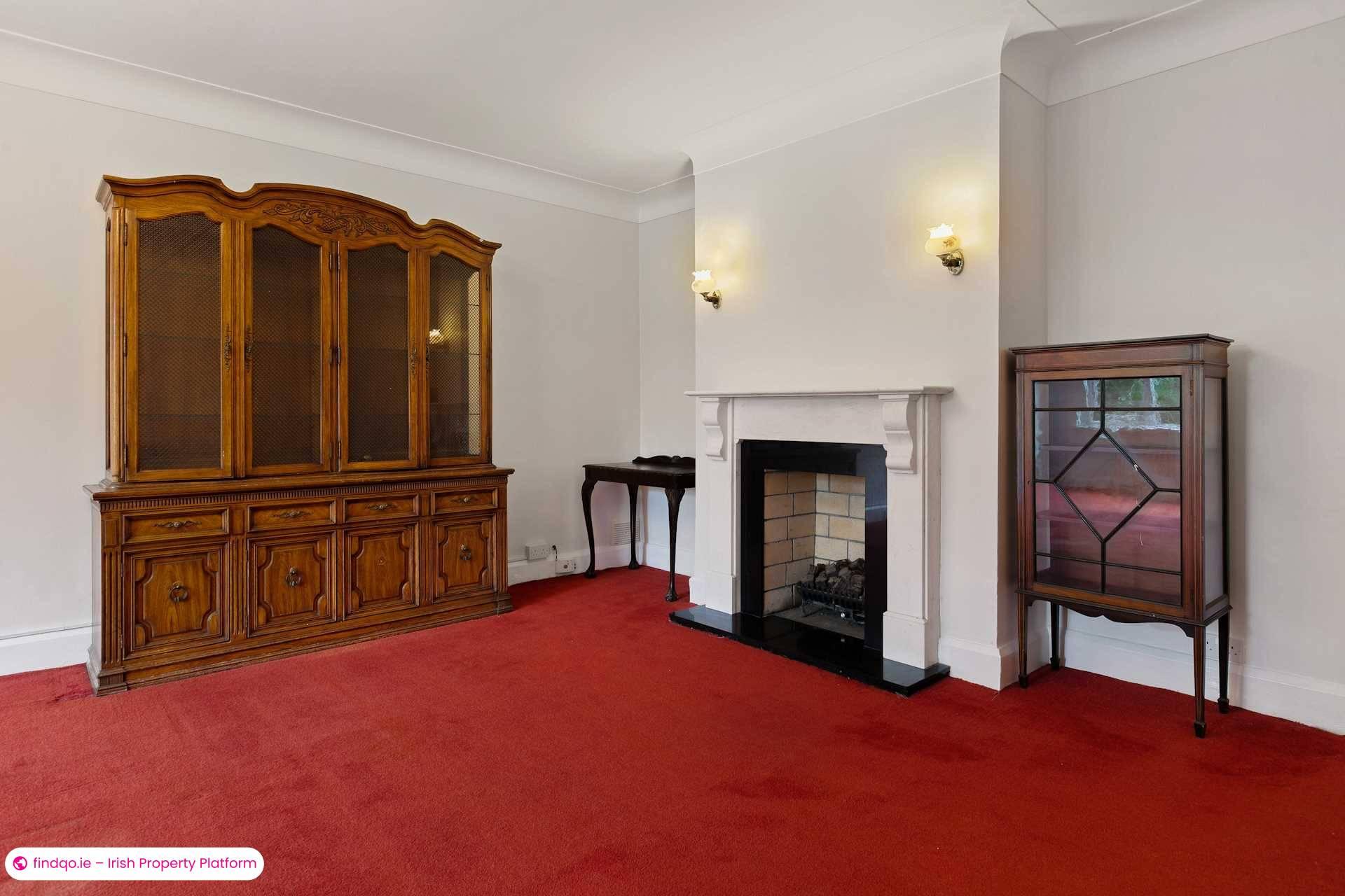 Detached house for Sale in Mount Merrion, Dublin (County)