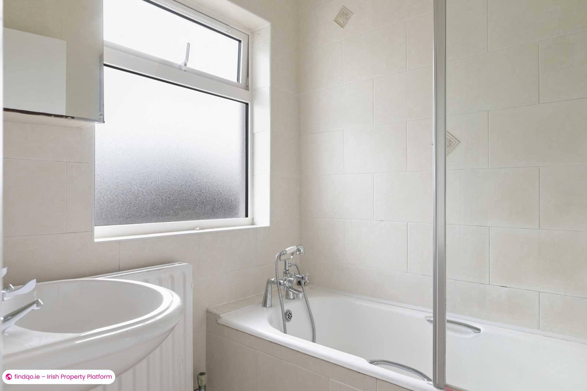 Detached house for Sale in Mount Merrion, Dublin (County)