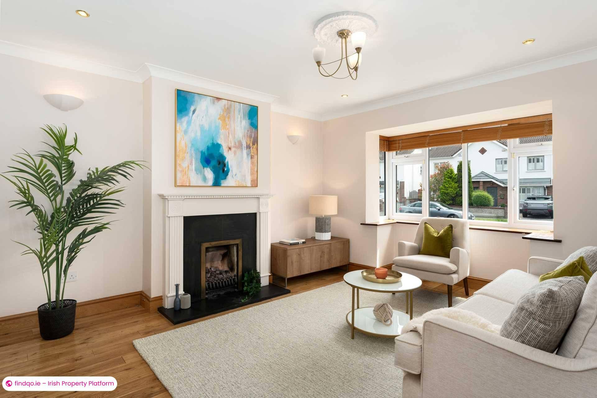 Semi-detached house for Sale in Dublin 18