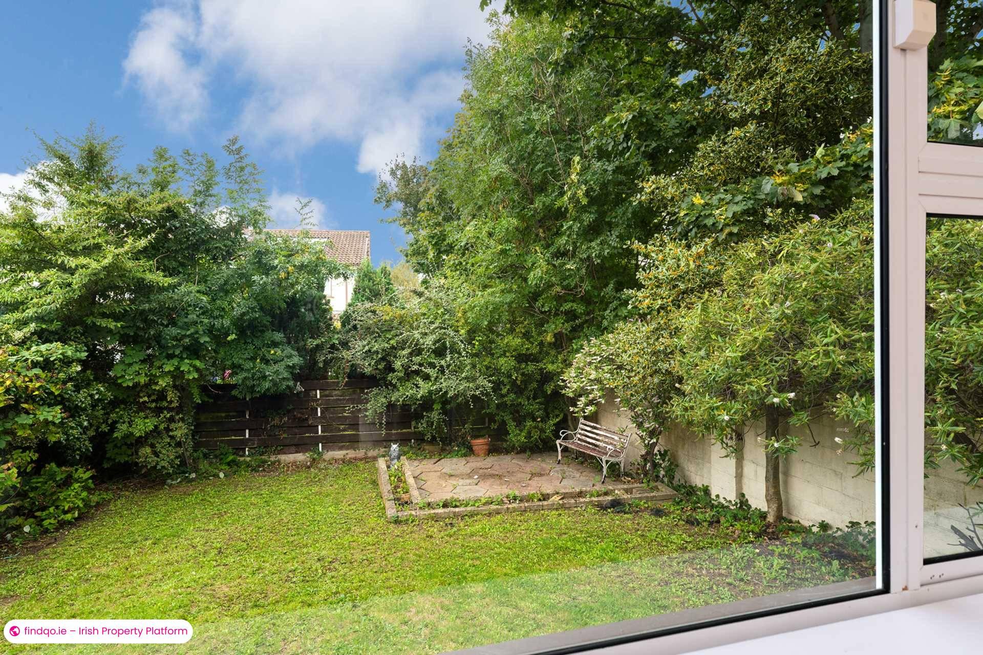 Semi-detached house for Sale in Dublin 16