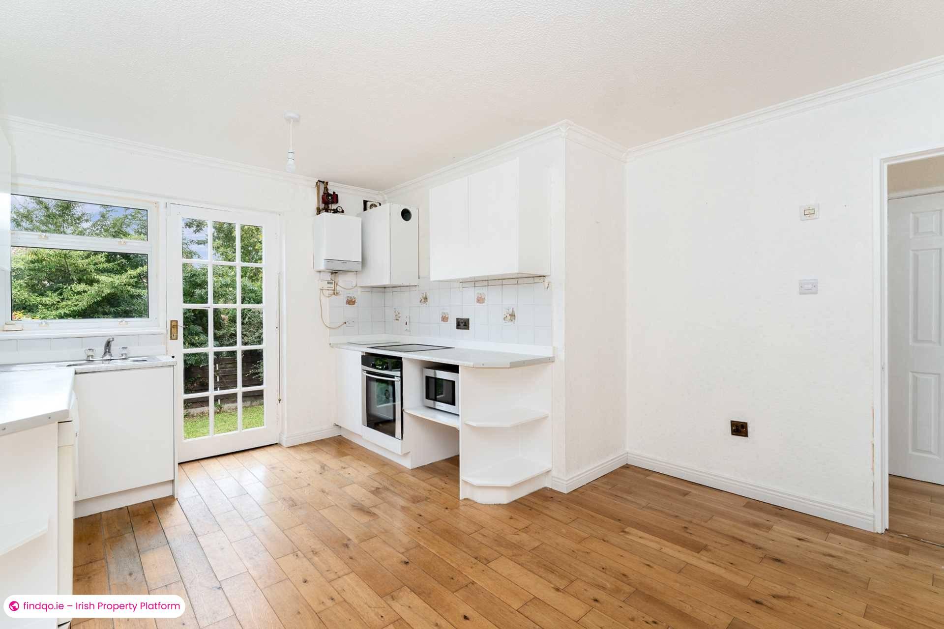 Semi-detached house for Sale in Dublin 16