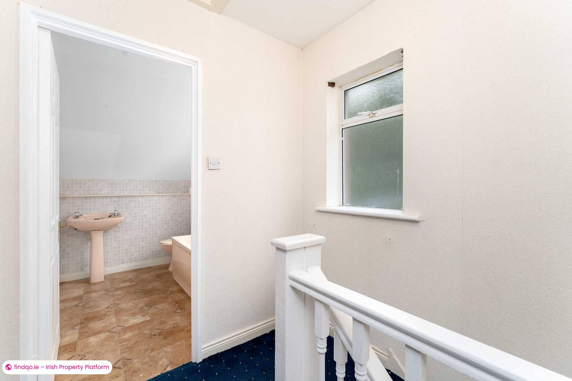 Semi-detached house for Sale in Dublin 16