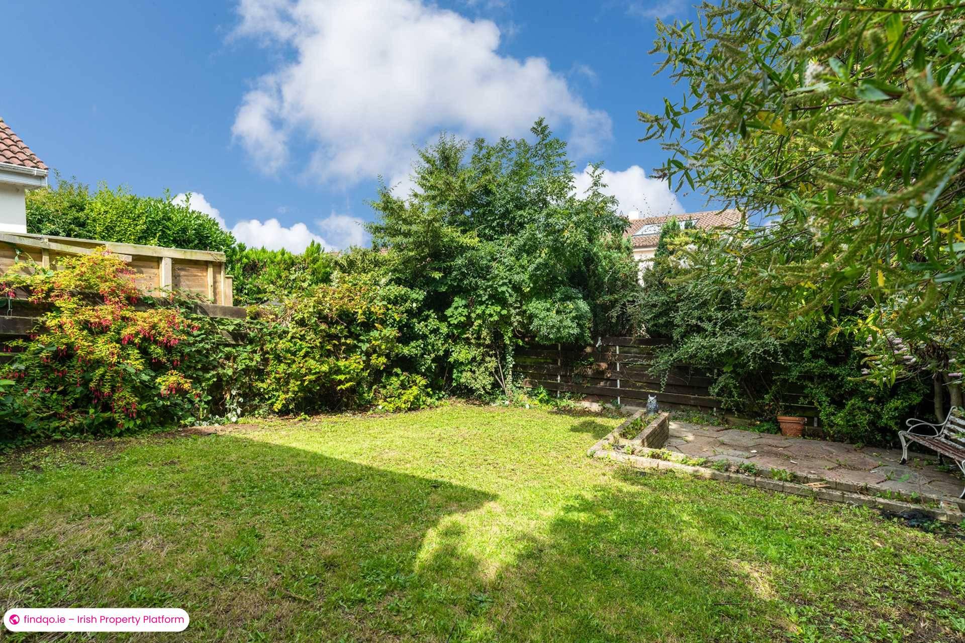 Semi-detached house for Sale in Dublin 16