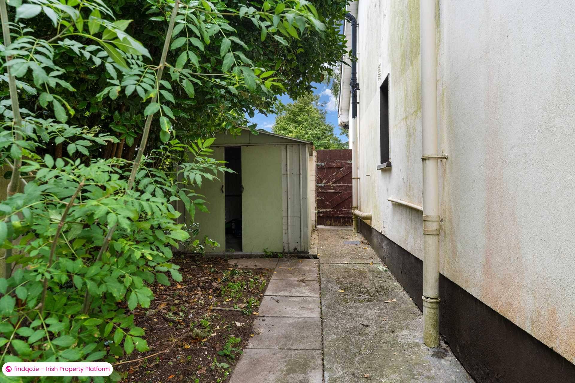 Semi-detached house for Sale in Dublin 16