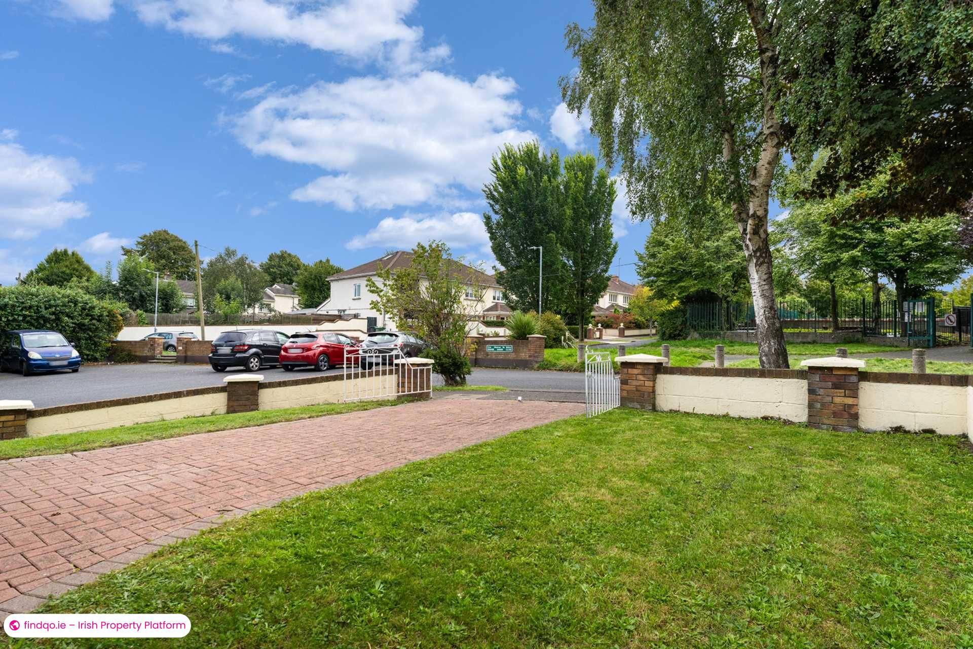 Semi-detached house for Sale in Dublin 16