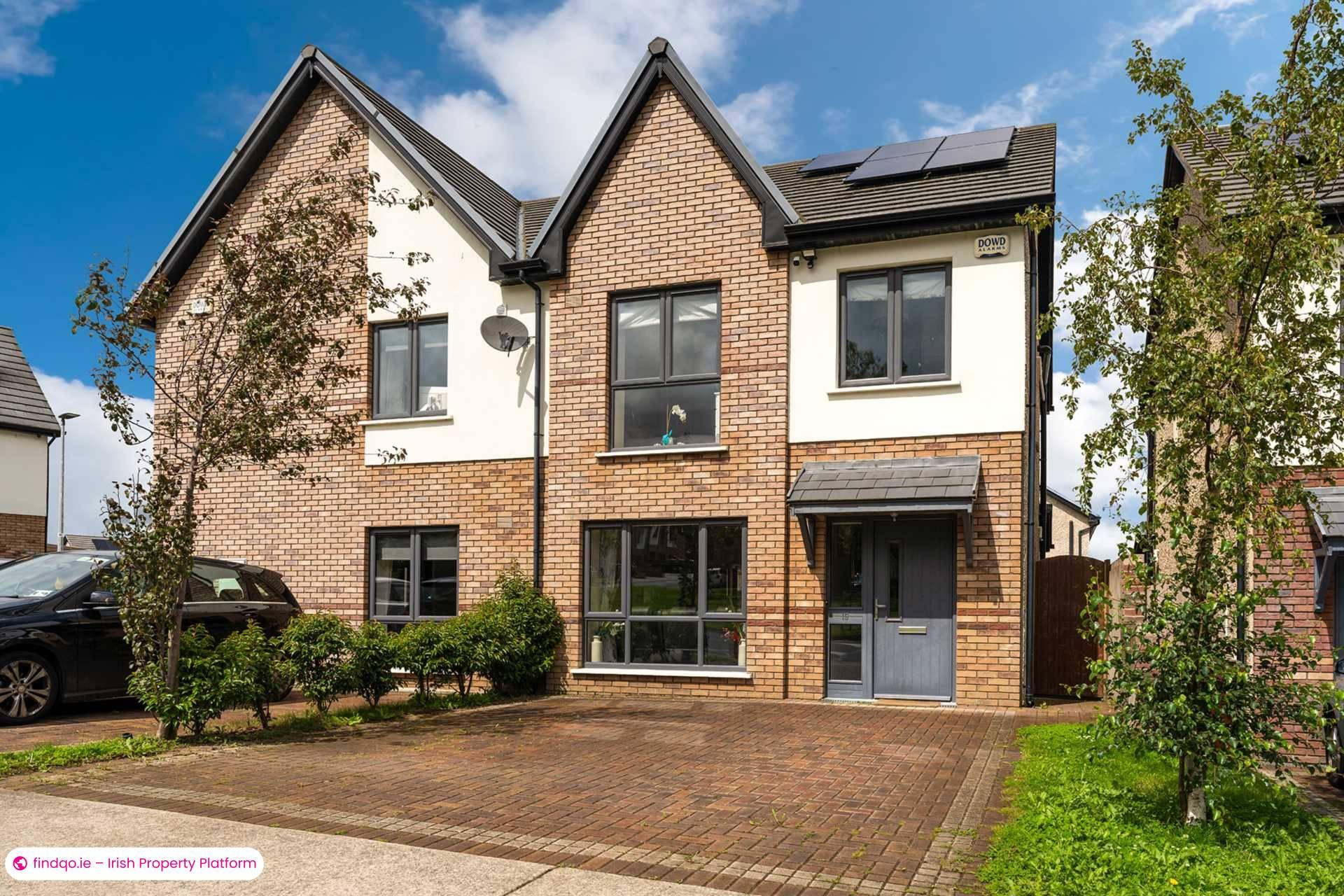 Semi-detached house for Sale in Dublin 24