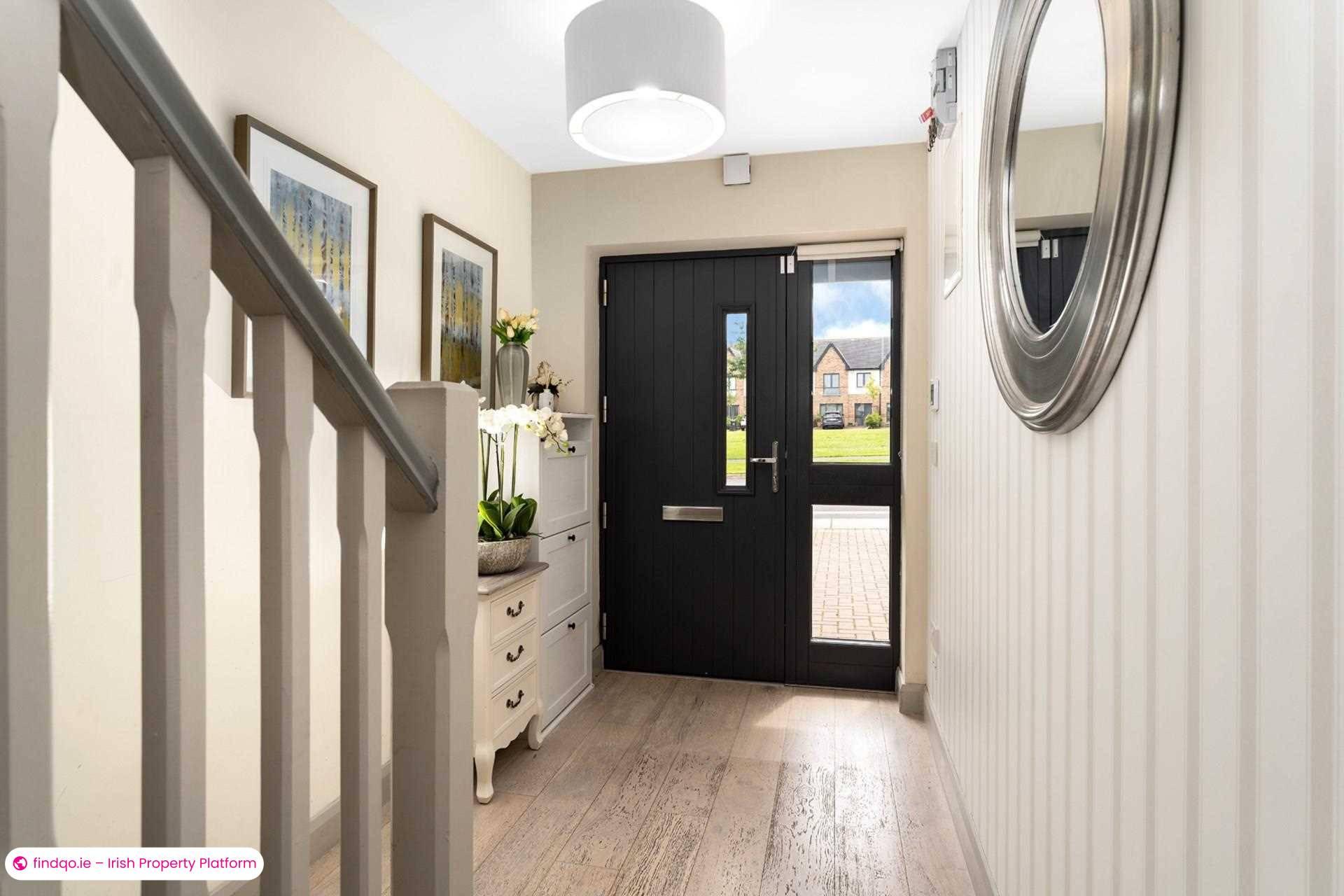 Semi-detached house for Sale in Dublin 24