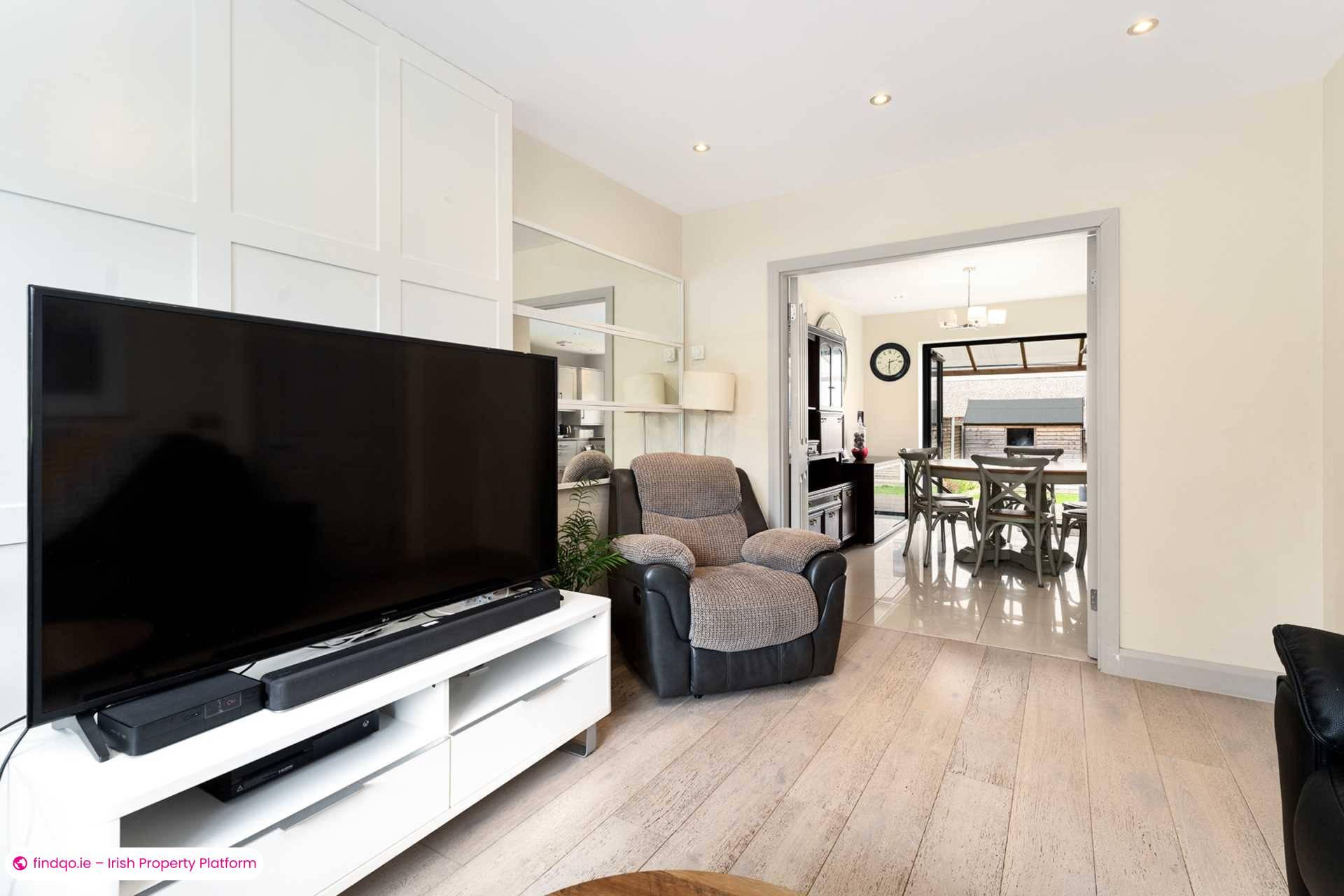 Semi-detached house for Sale in Dublin 24