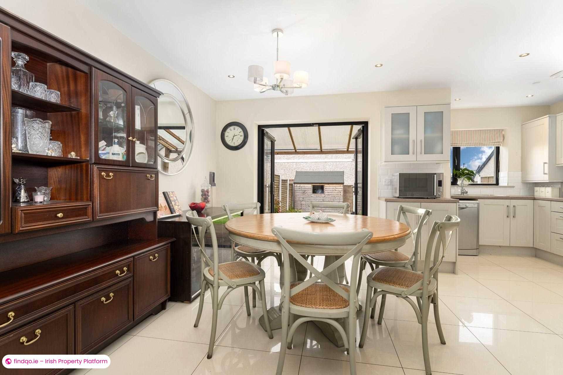 Semi-detached house for Sale in Dublin 24