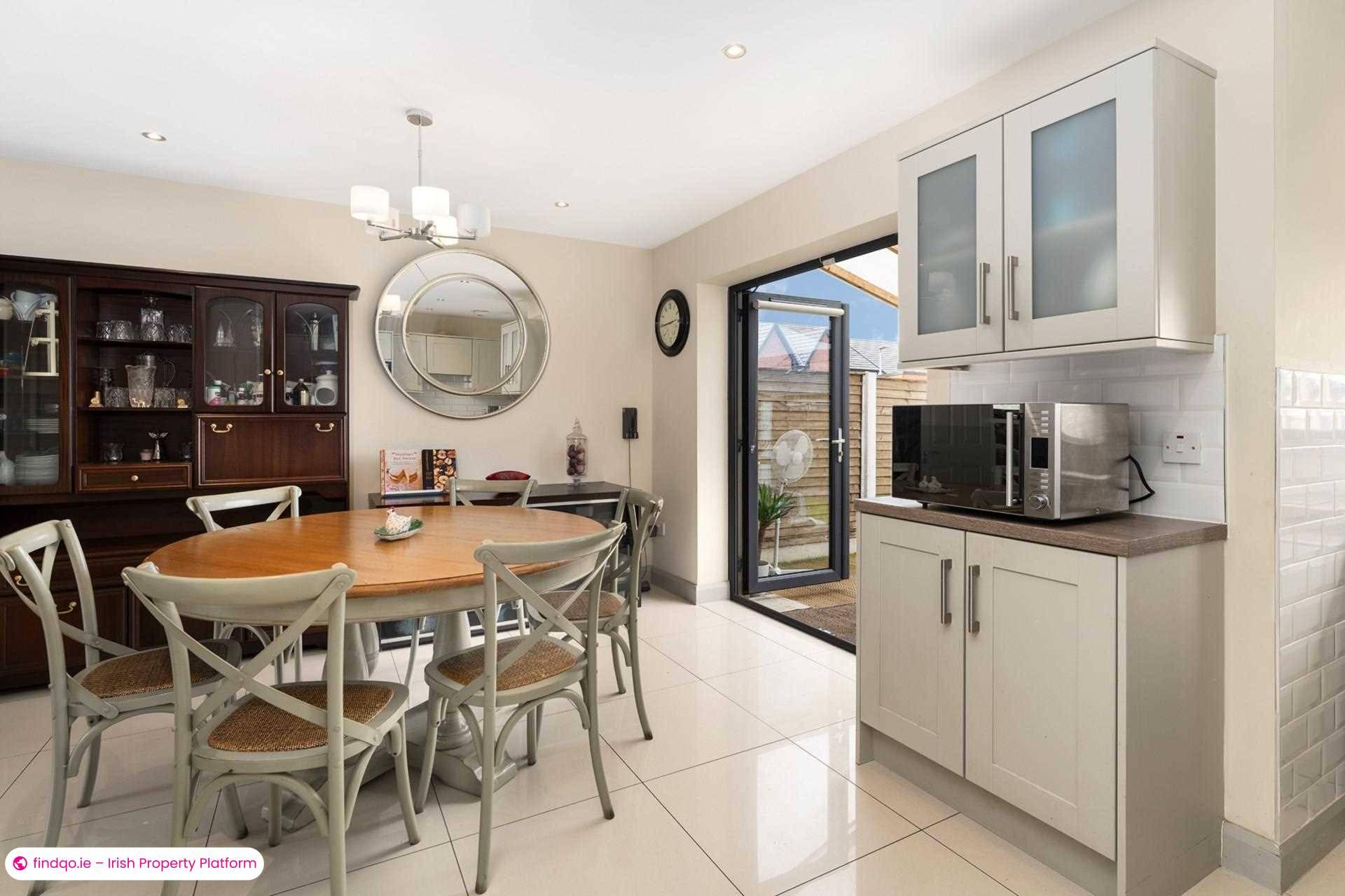 Semi-detached house for Sale in Dublin 24