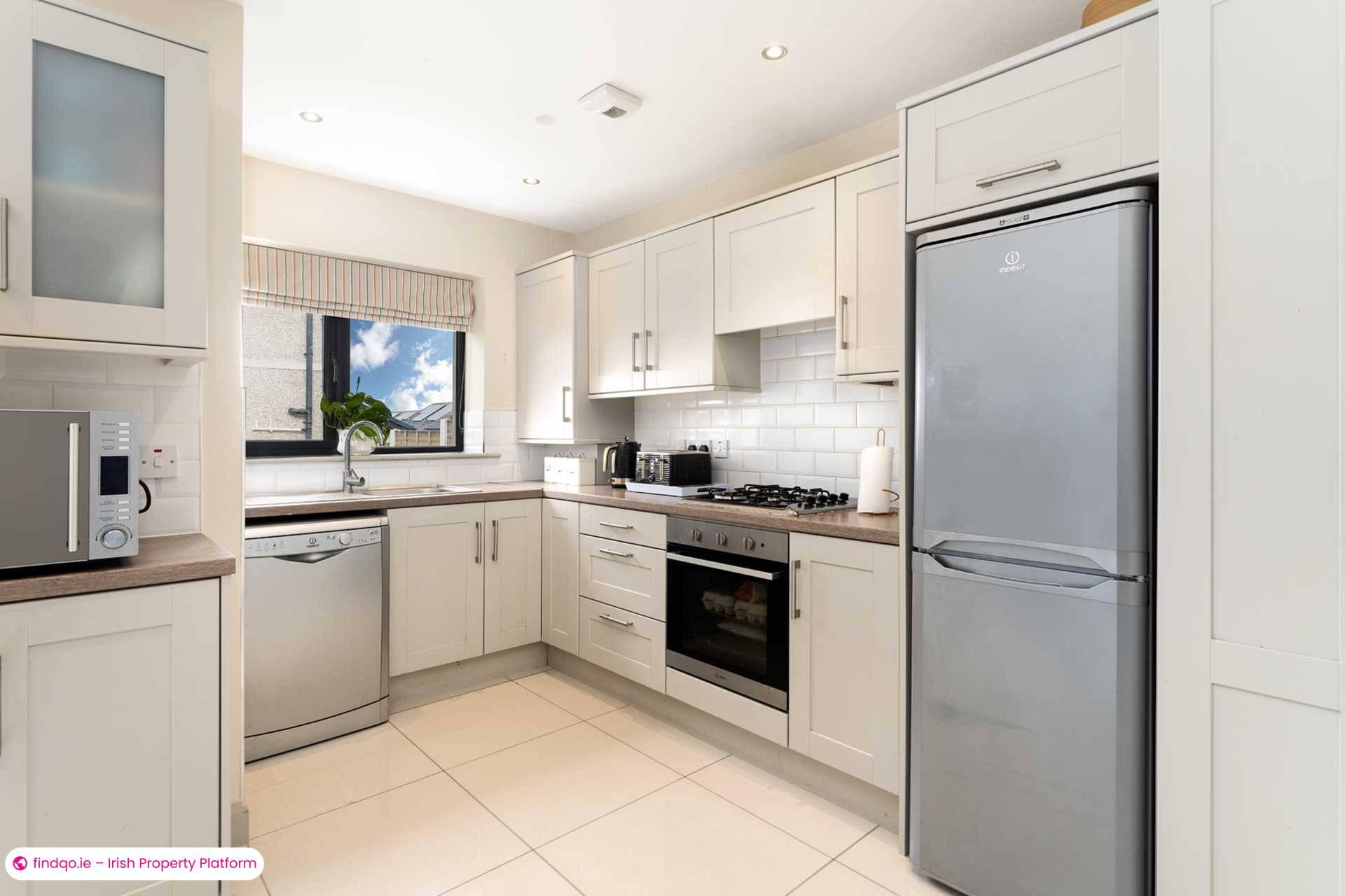 Semi-detached house for Sale in Dublin 24