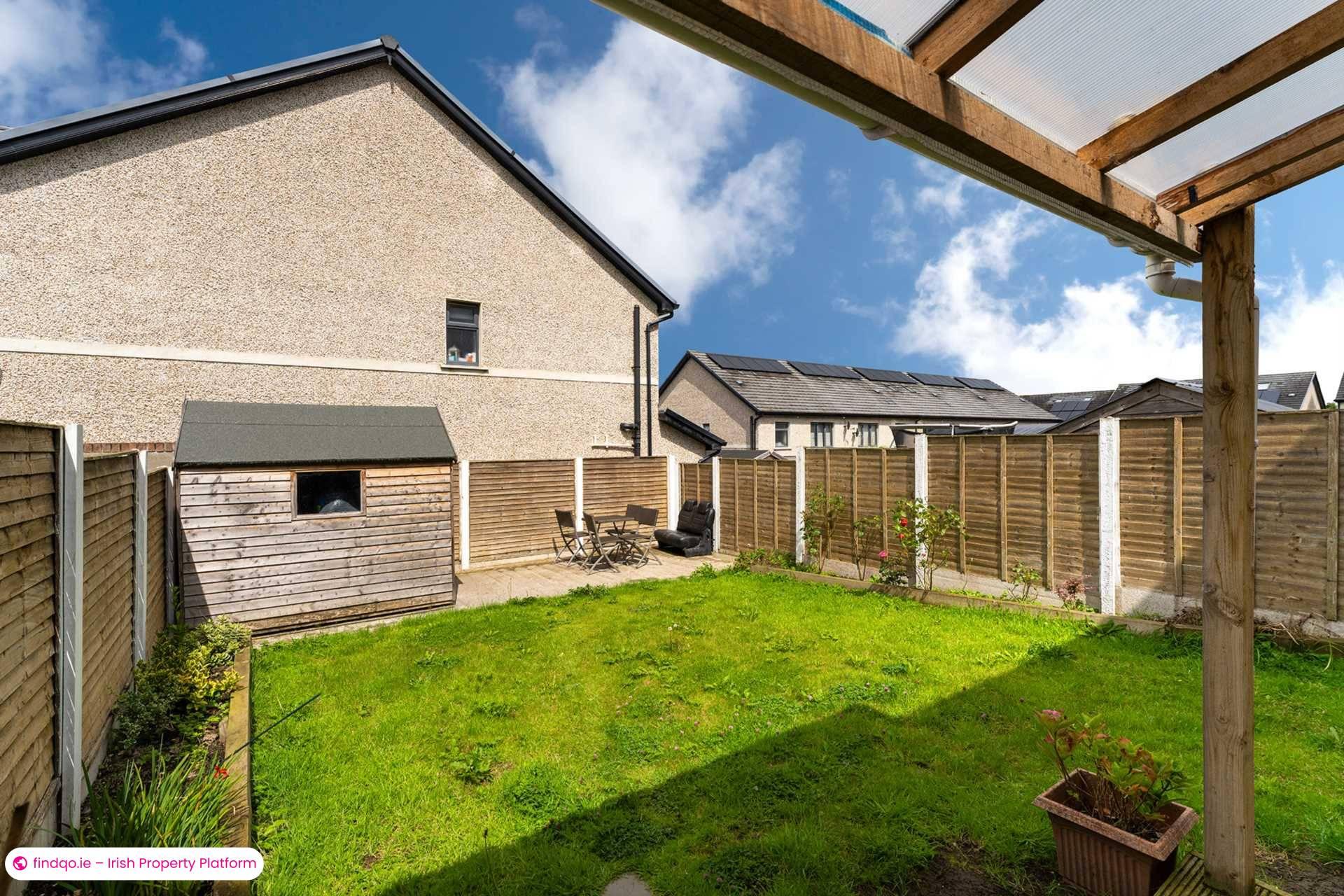 Semi-detached house for Sale in Dublin 24