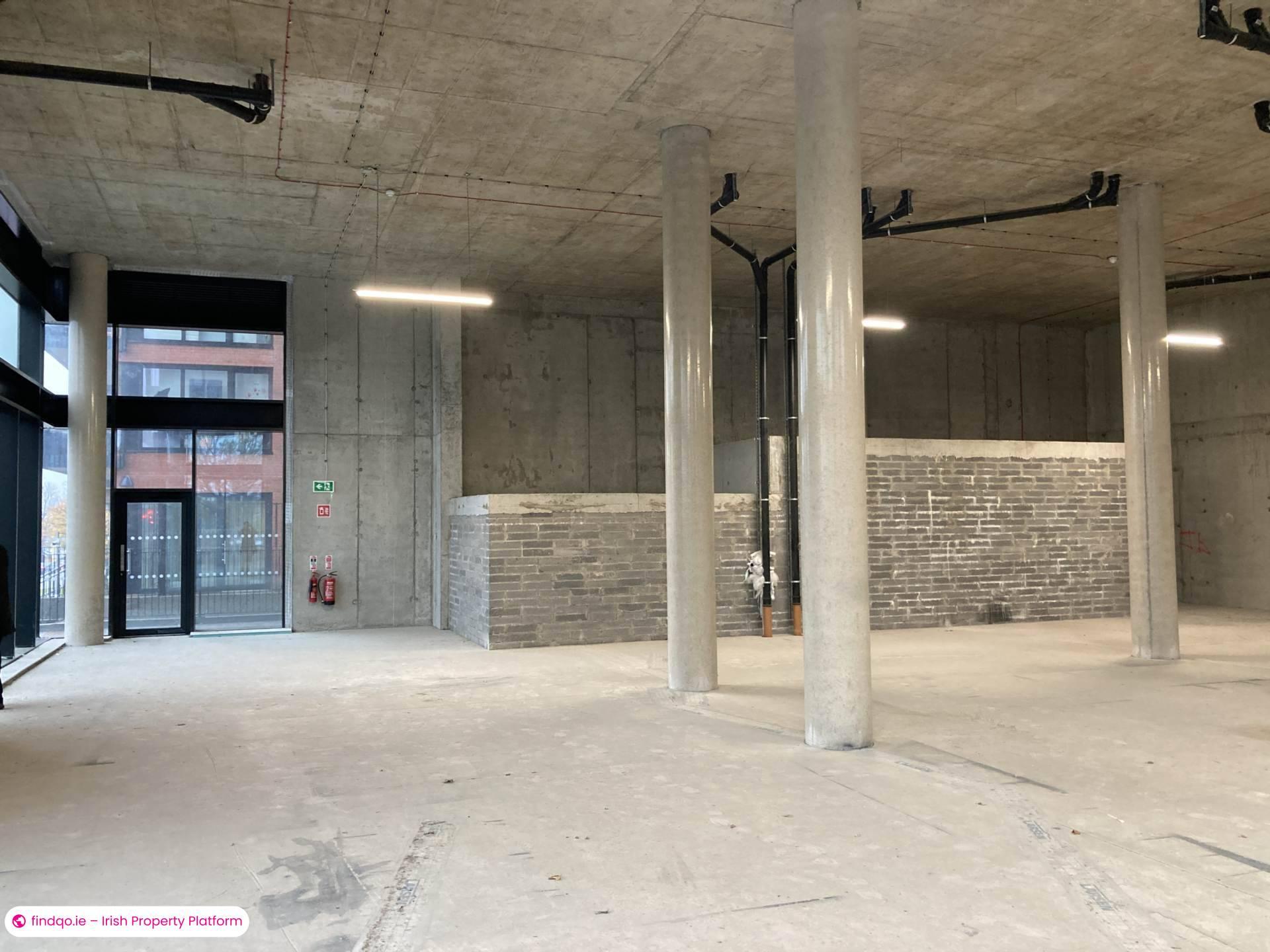 Unfurnished Retail Unit for Rent in Dublin 24