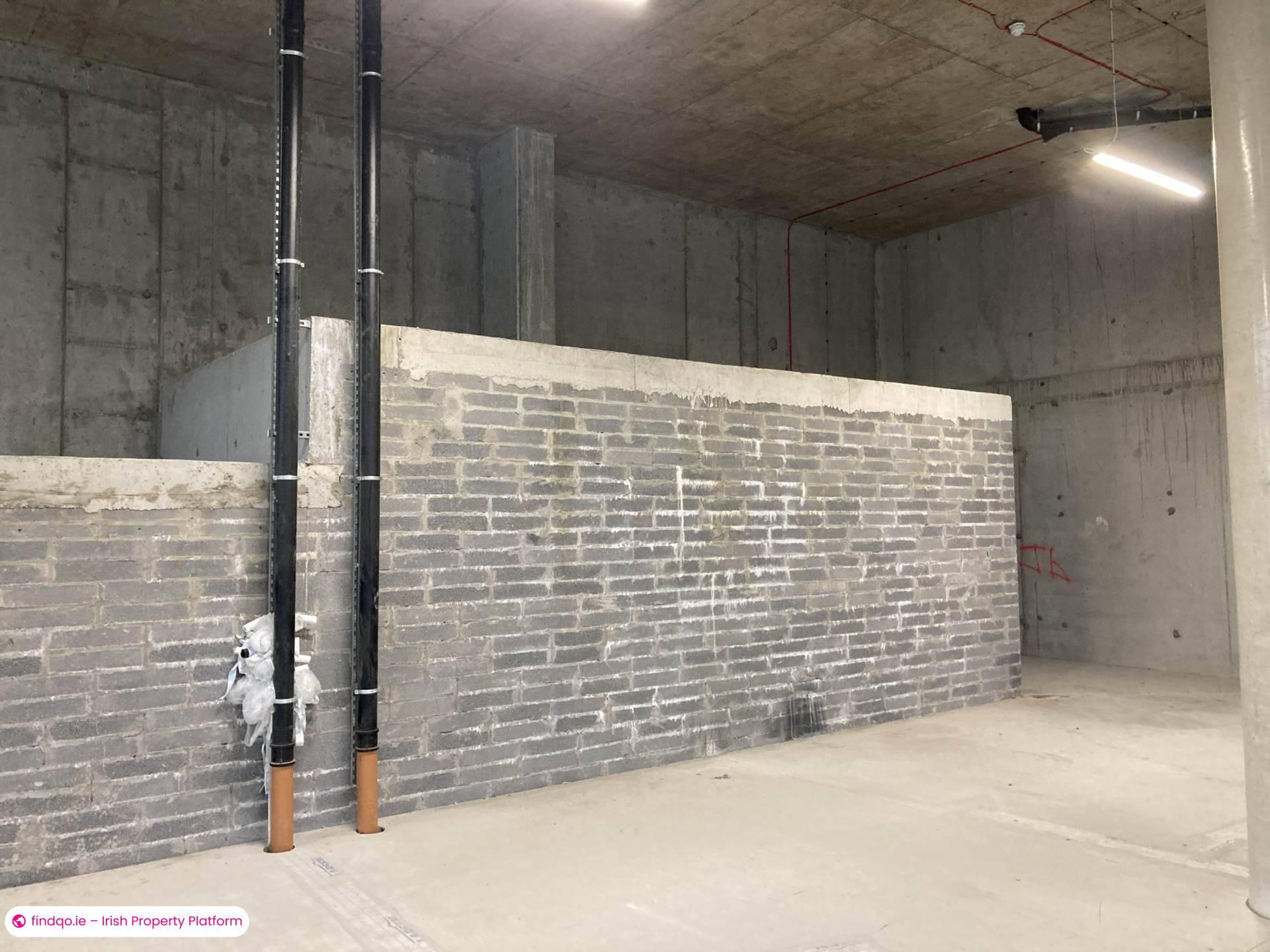 Unfurnished Retail Unit for Rent in Dublin 24