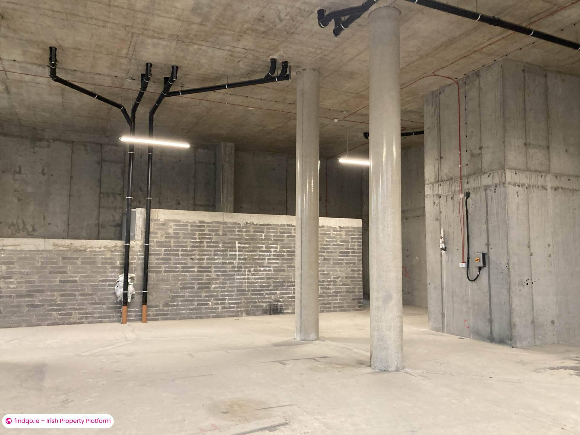 Unfurnished Retail Unit for Rent in Dublin 24