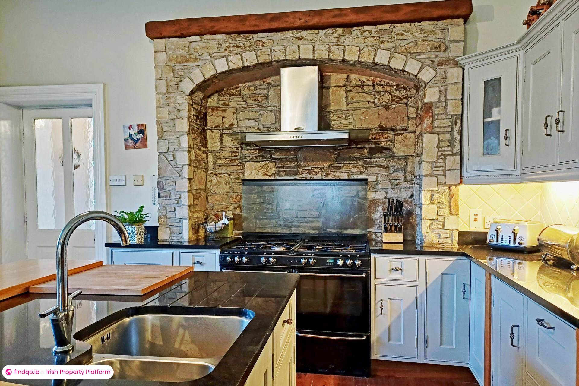 Detached house for Sale in Moneygall, Offaly