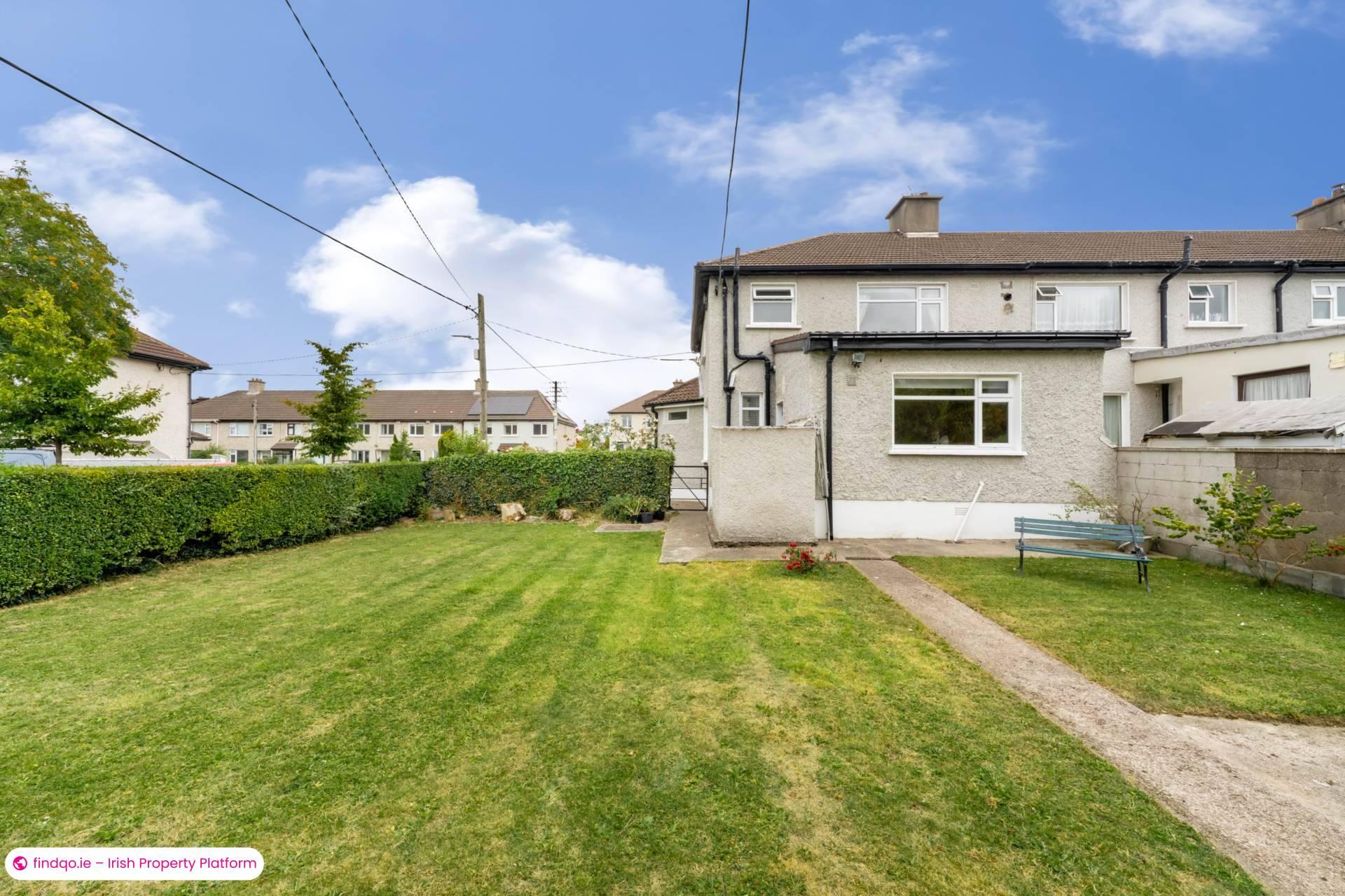 Semi-detached house for Sale in Dublin 14