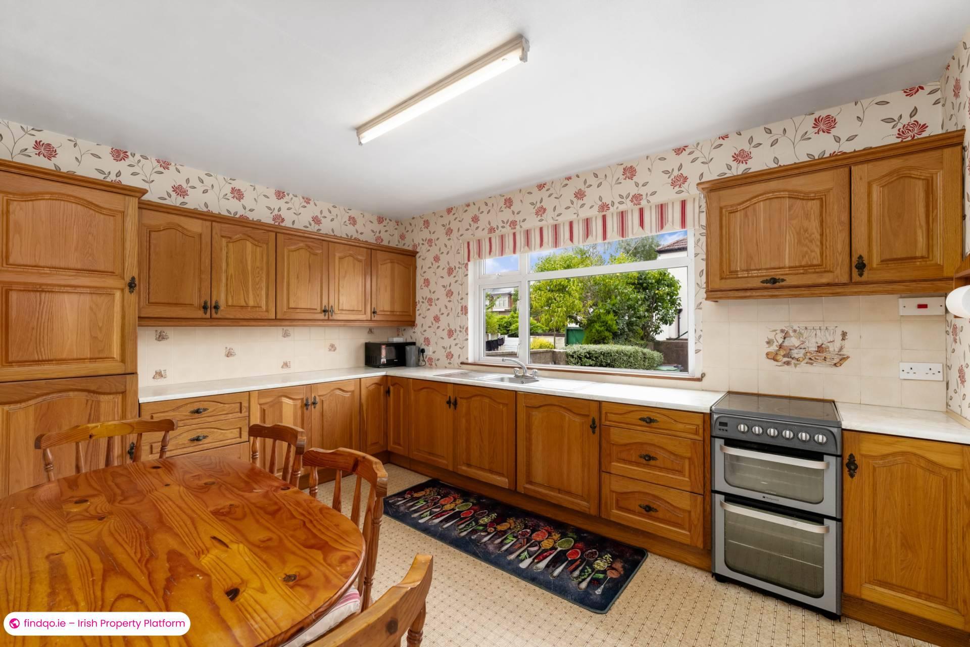 Semi-detached house for Sale in Dublin 14