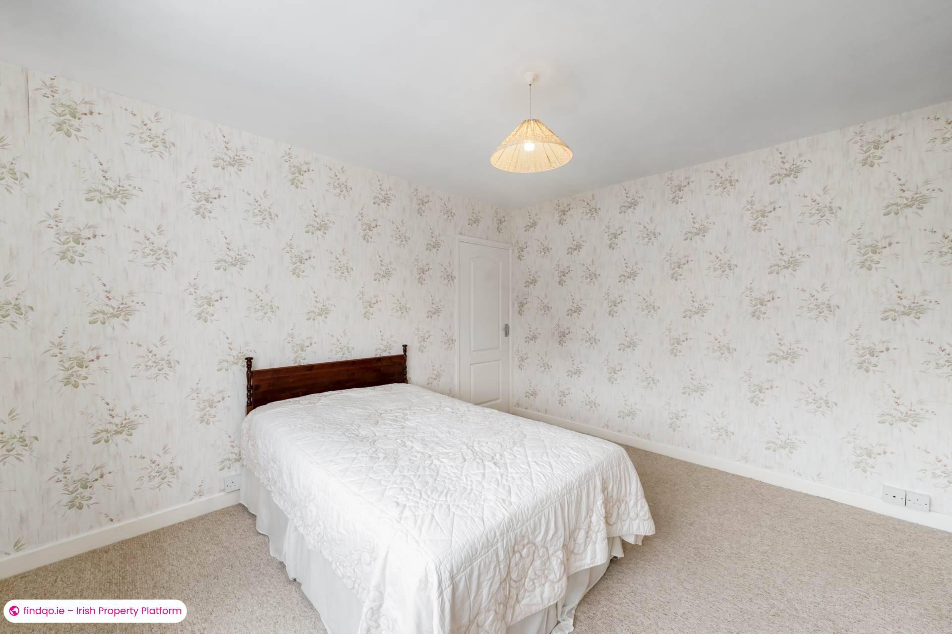 Semi-detached house for Sale in Dublin 14