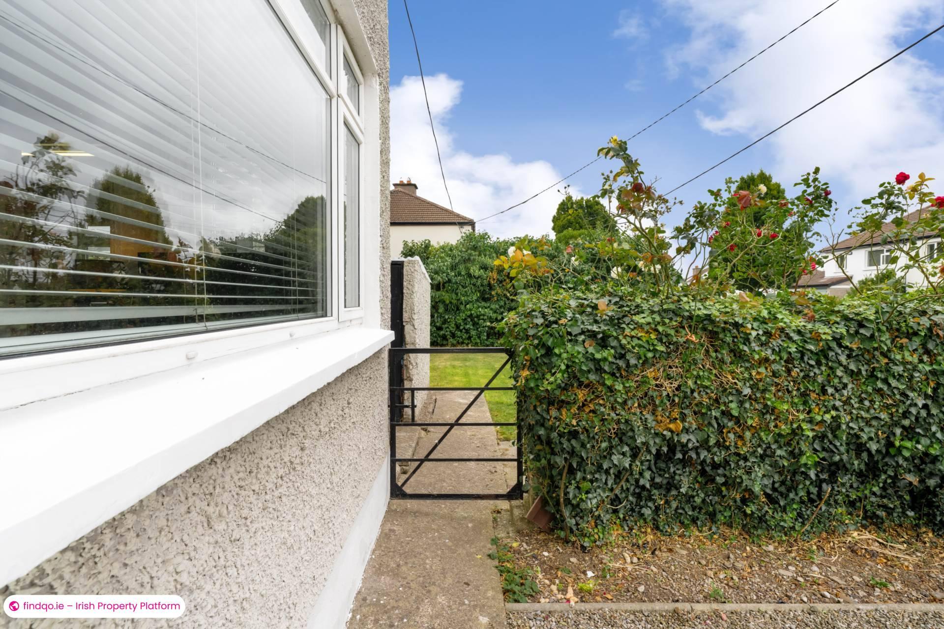 Semi-detached house for Sale in Dublin 14