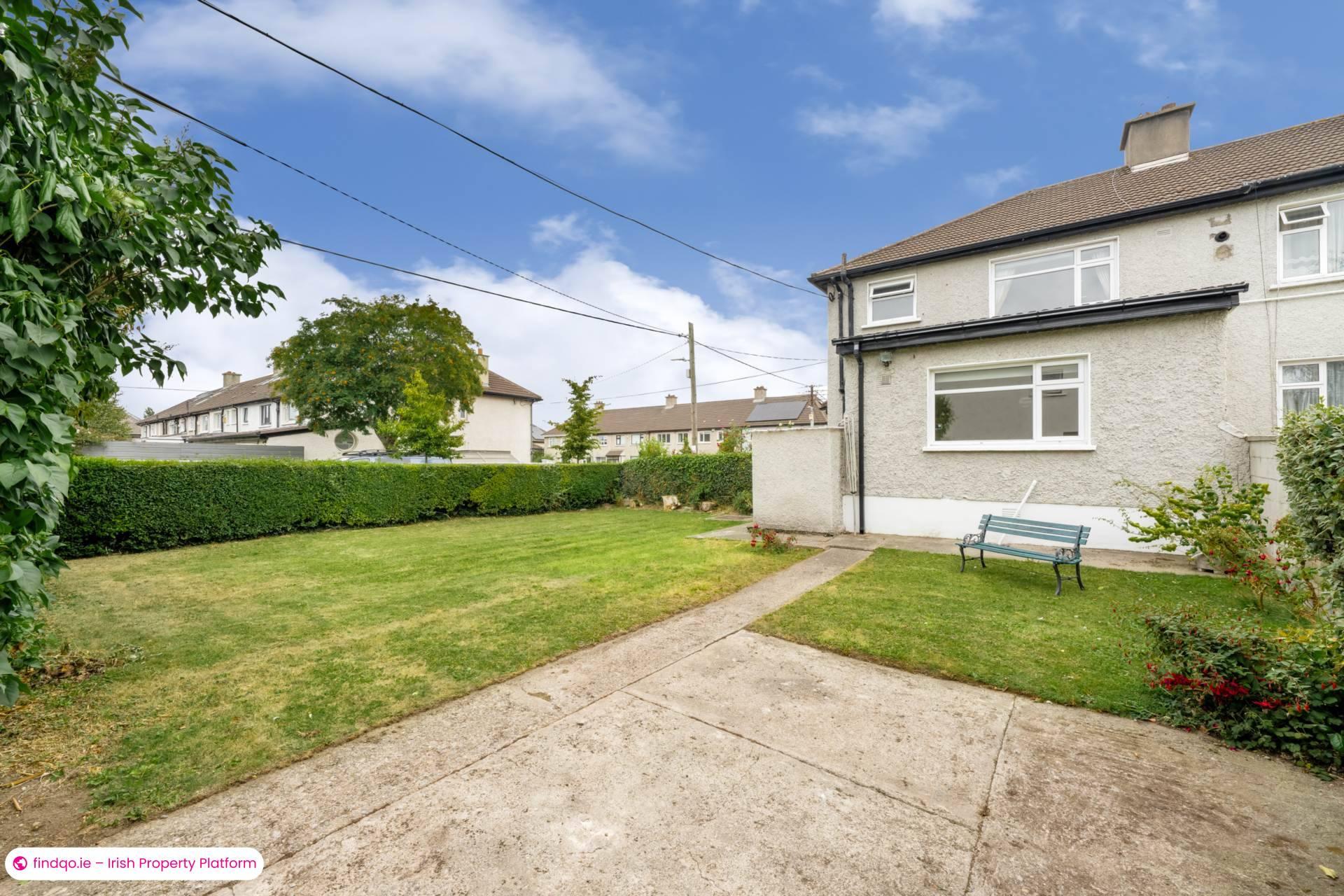 Semi-detached house for Sale in Dublin 14