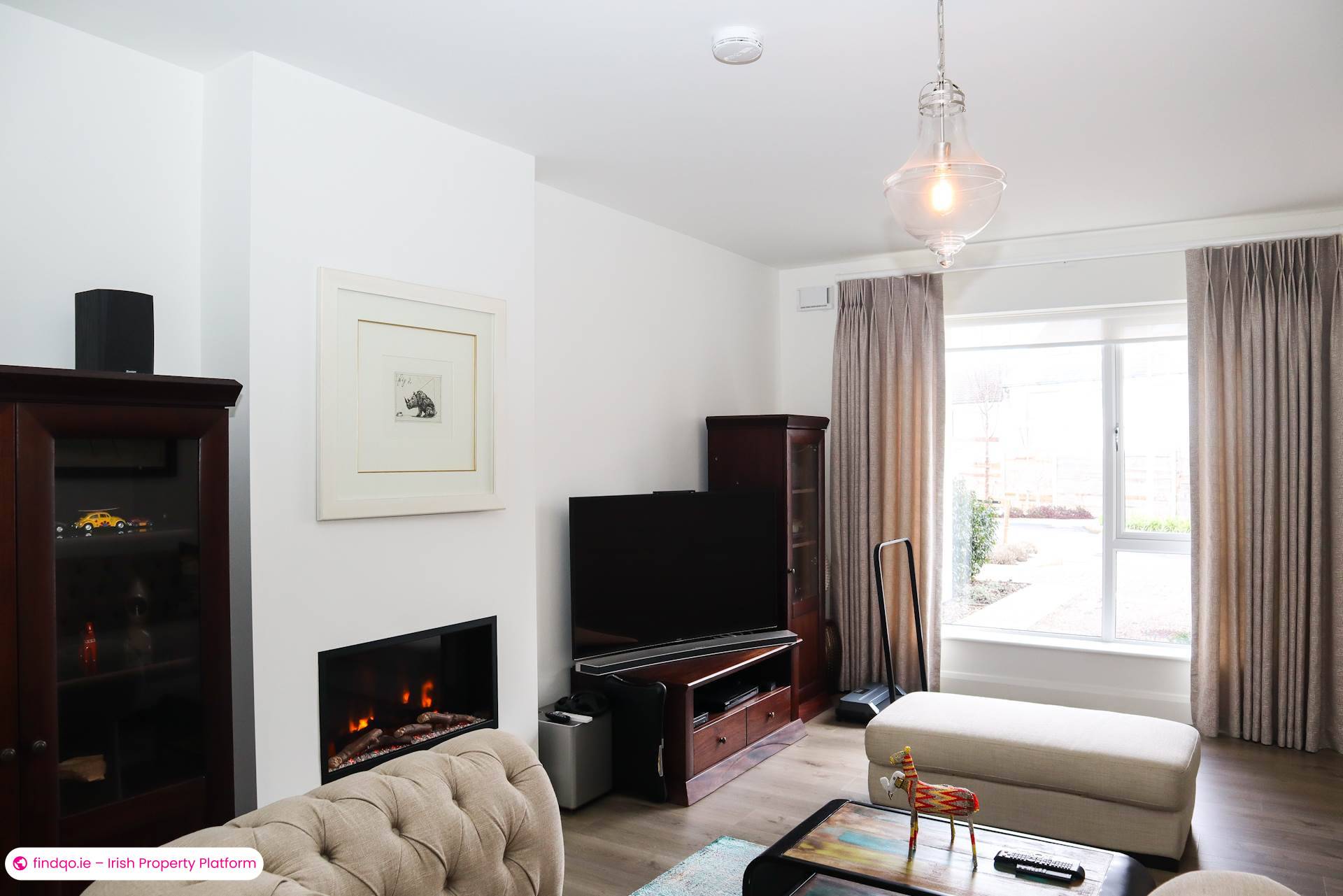 Semi-detached house for Sale in Dublin 18