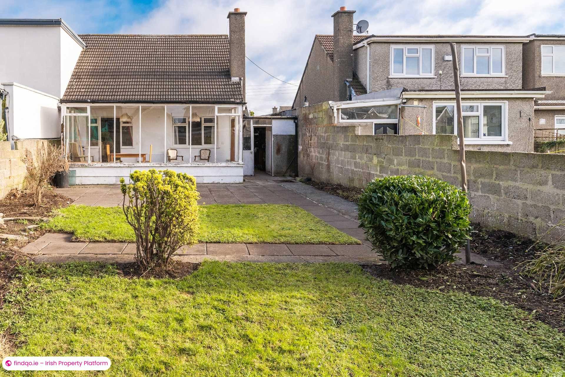 Semi-detached house for Sale in Dublin 12