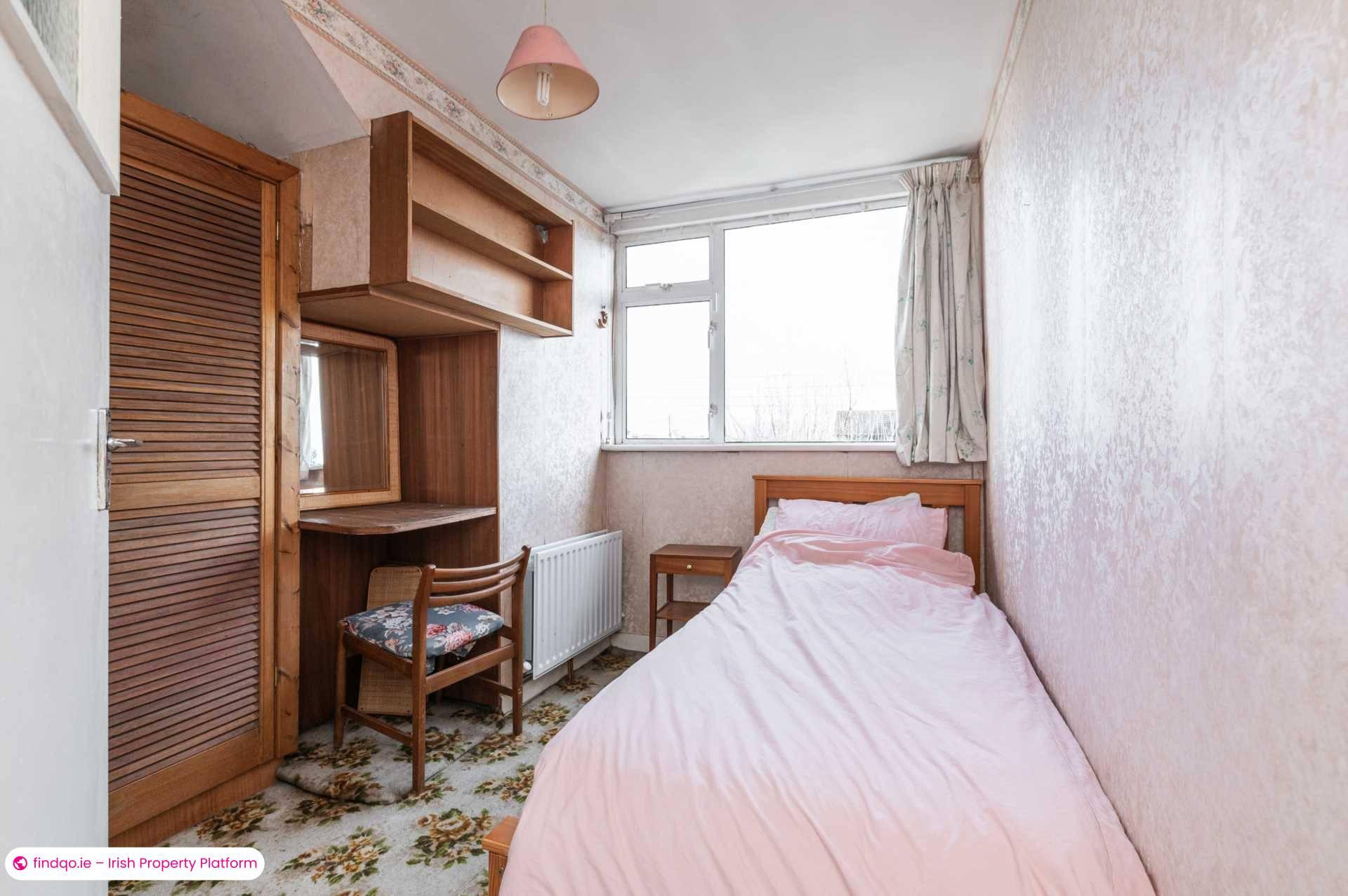 Semi-detached house for Sale in Dublin 12