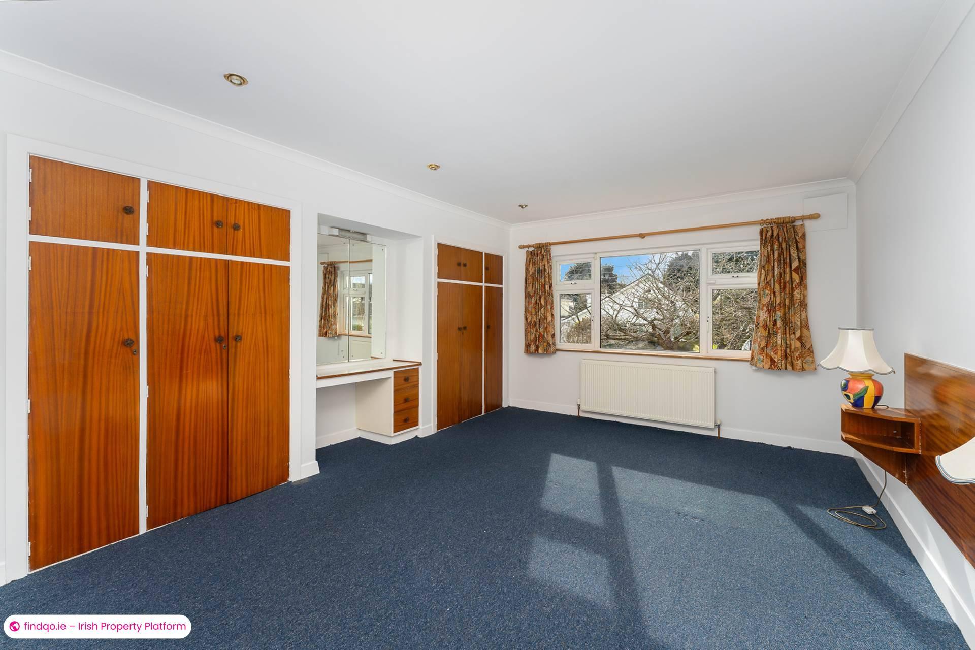 Detached house for Sale in Dublin 18