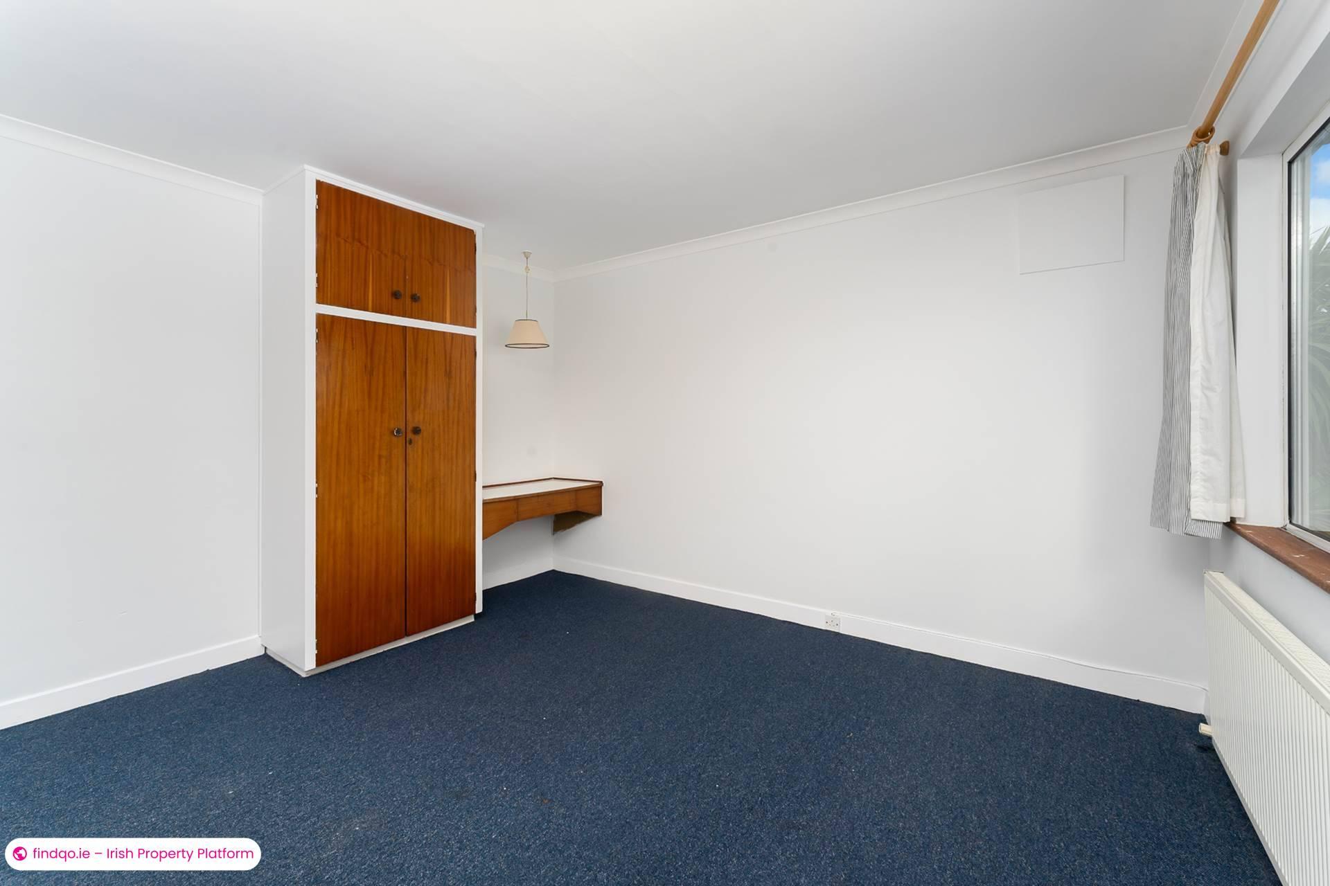 Detached house for Sale in Dublin 18