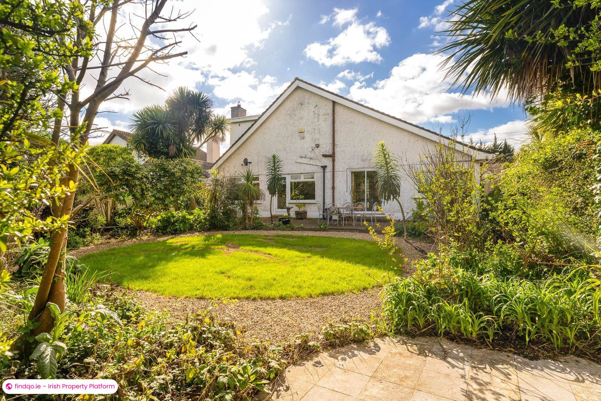 Detached house for Sale in Dublin 18