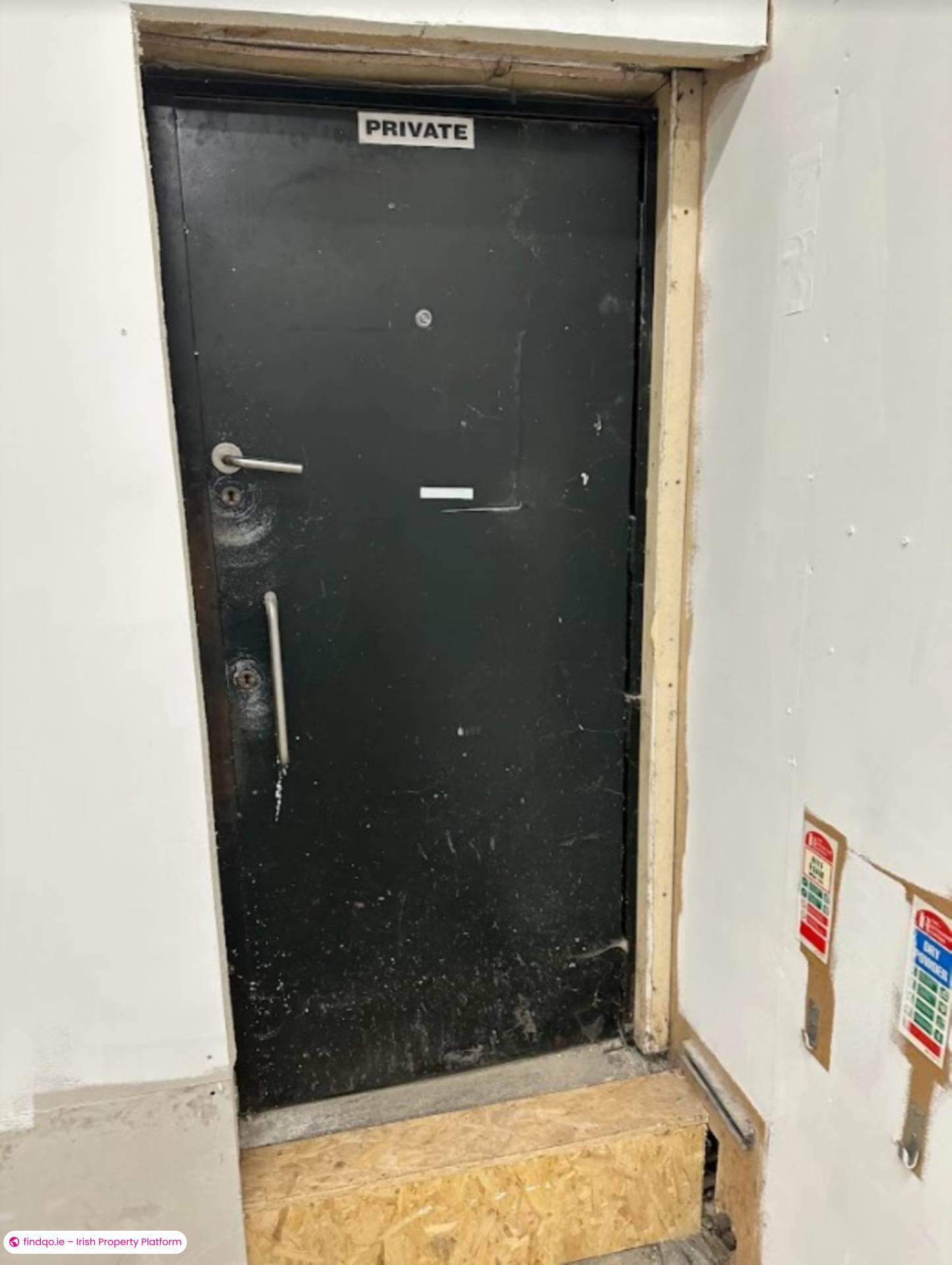 Unfurnished Retail Unit for Rent in Dublin 18