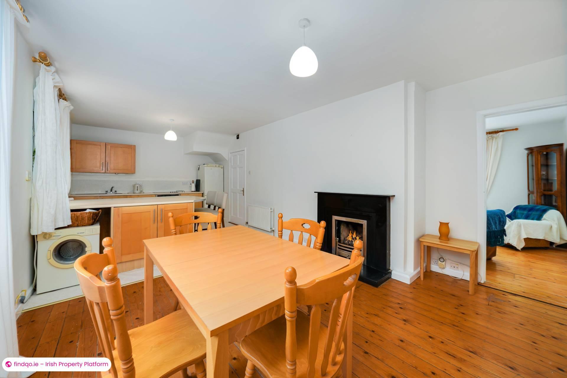 Terraced house for Sale in Stillorgan, Dublin (County)