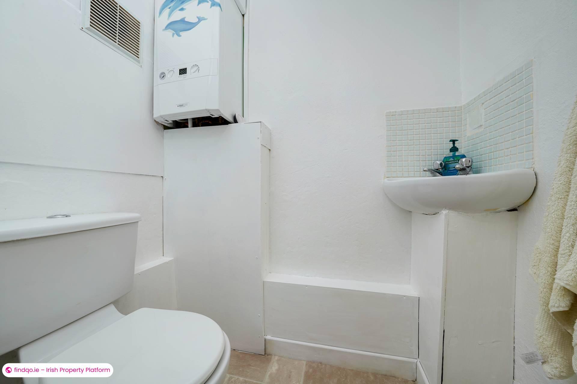 Terraced house for Sale in Stillorgan, Dublin (County)