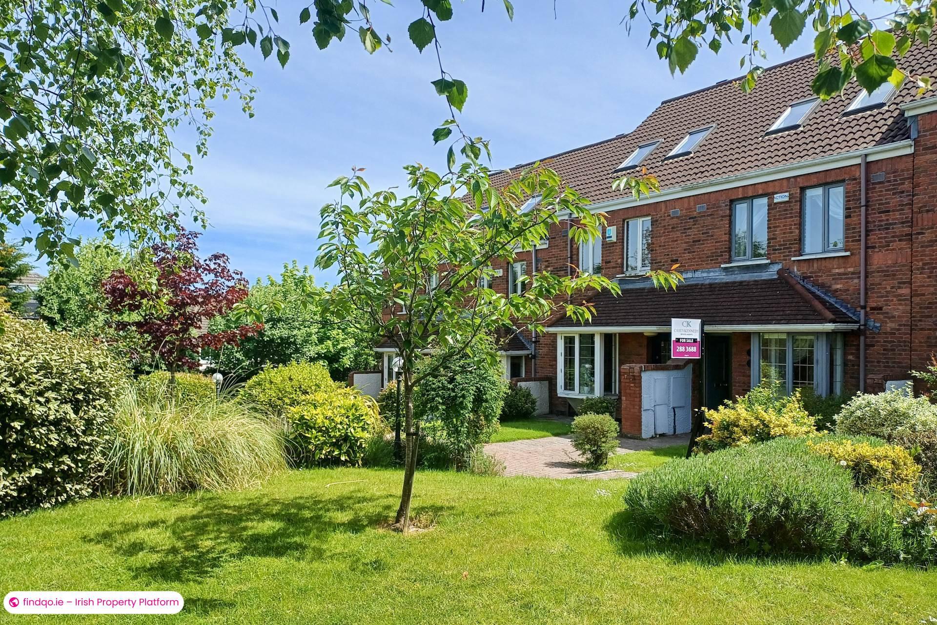 Terraced house for Sale in Foxrock, Dublin 18