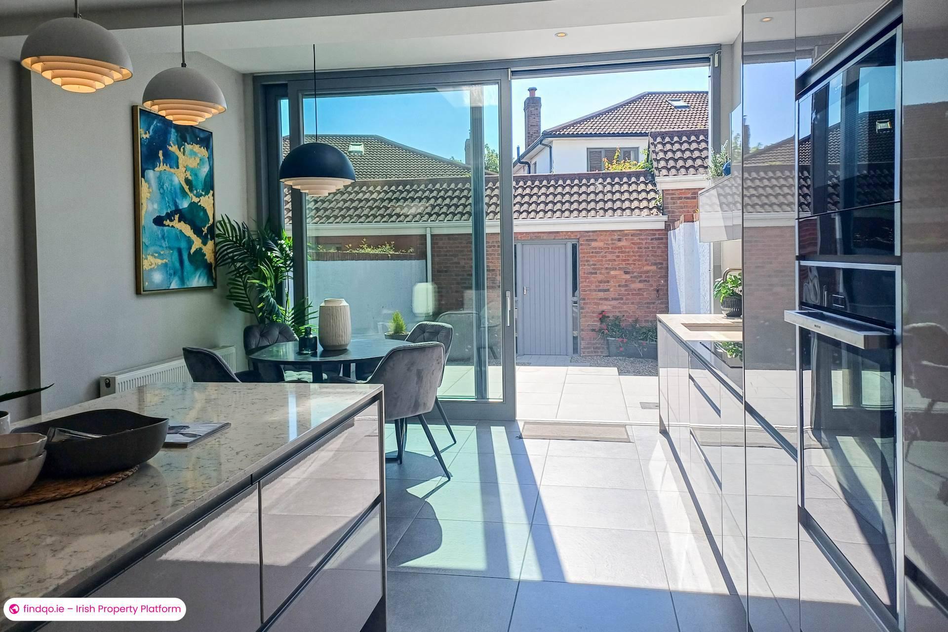 Terraced house for Sale in Foxrock, Dublin 18