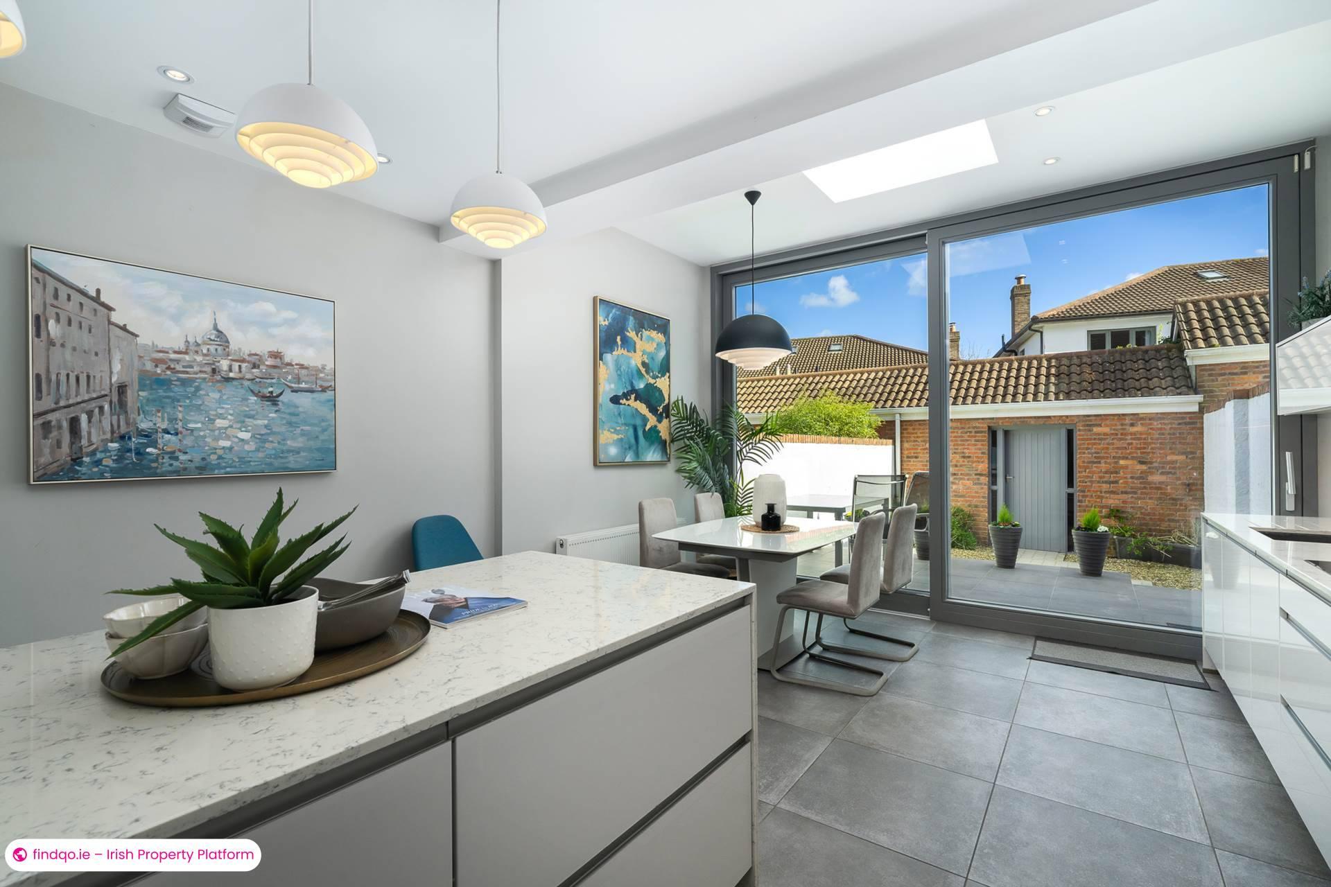 Terraced house for Sale in Foxrock, Dublin 18