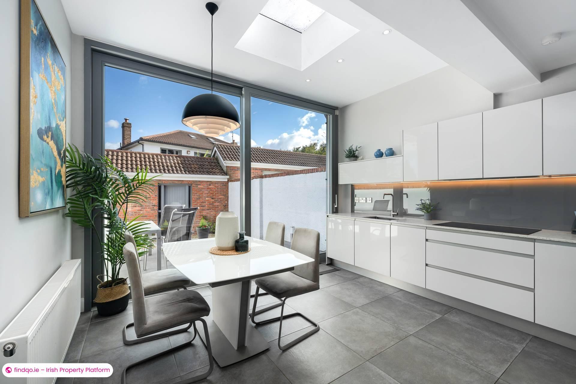 Terraced house for Sale in Foxrock, Dublin 18