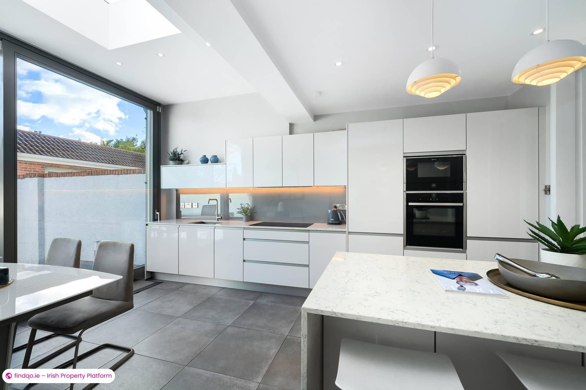 Terraced house for Sale in Foxrock, Dublin 18