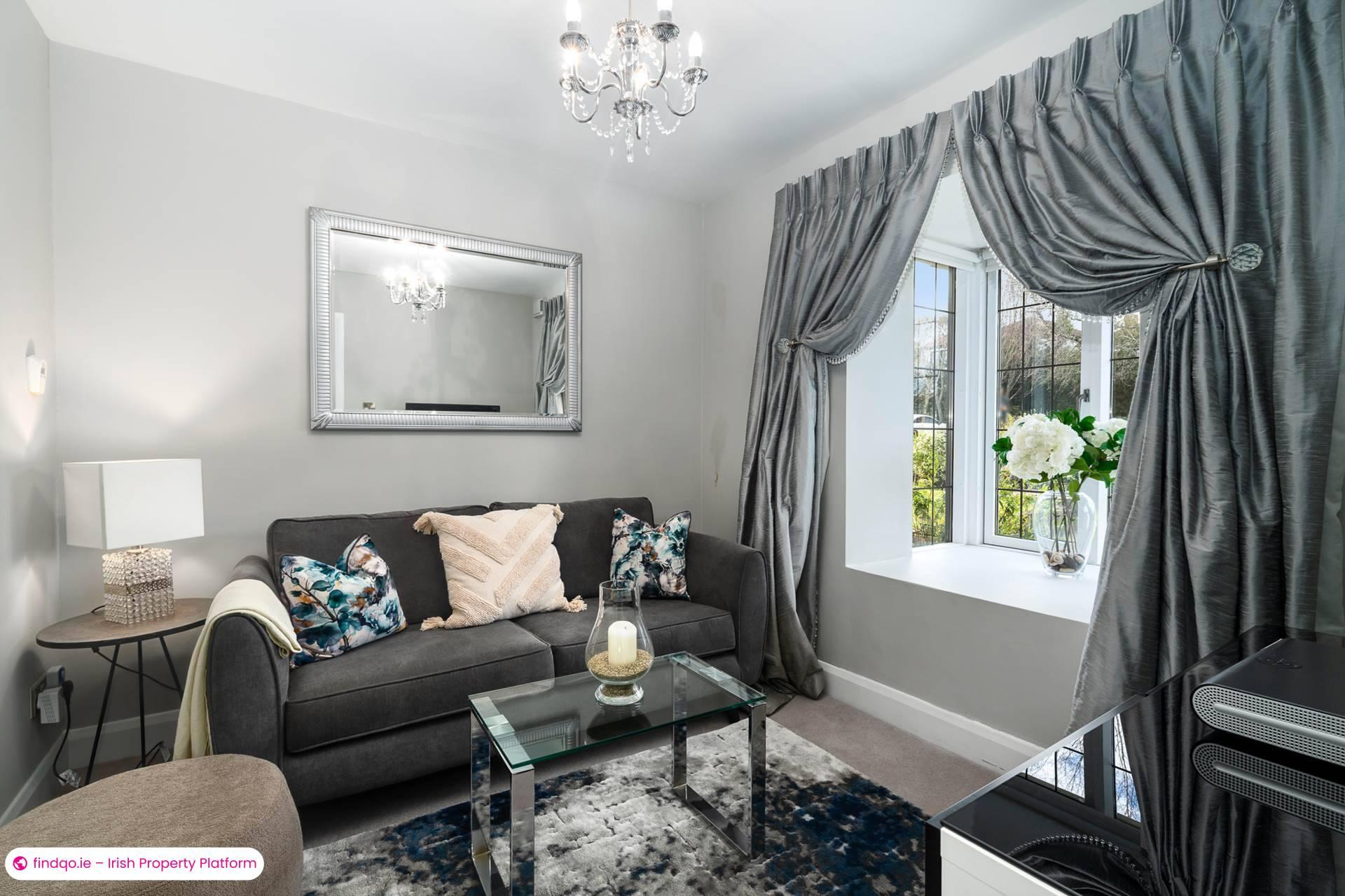 Terraced house for Sale in Foxrock, Dublin 18