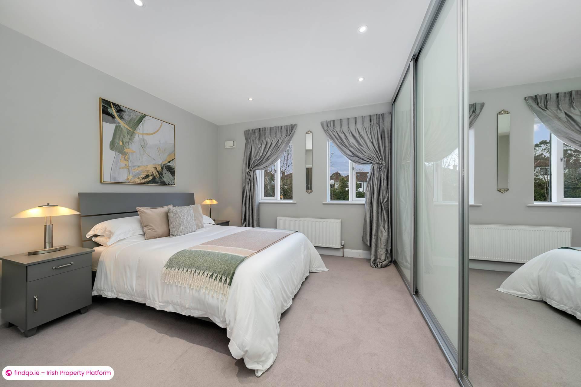 Terraced house for Sale in Foxrock, Dublin 18