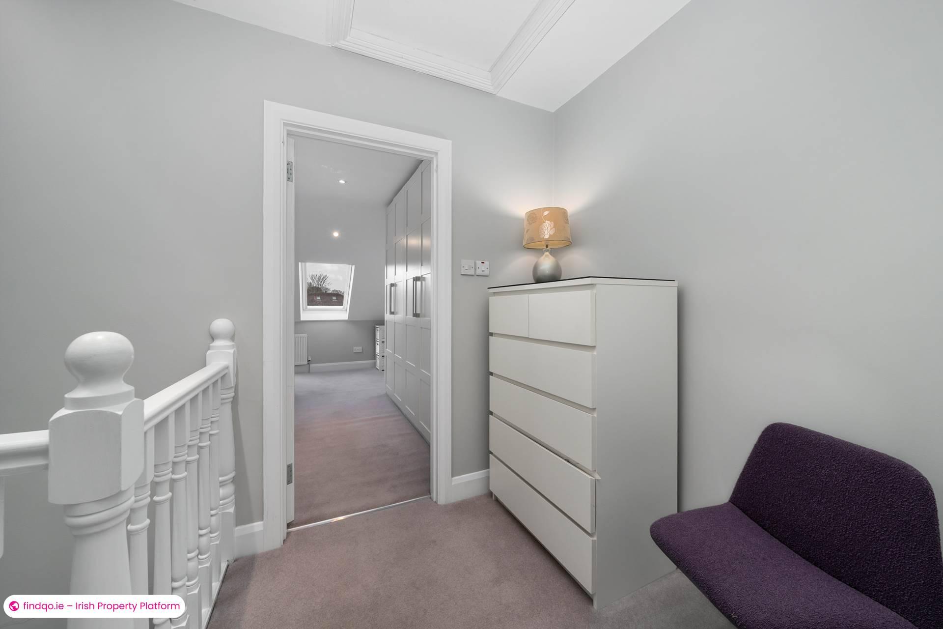 Terraced house for Sale in Foxrock, Dublin 18