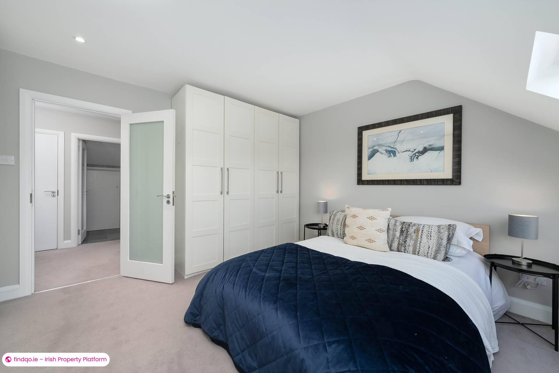 Terraced house for Sale in Foxrock, Dublin 18