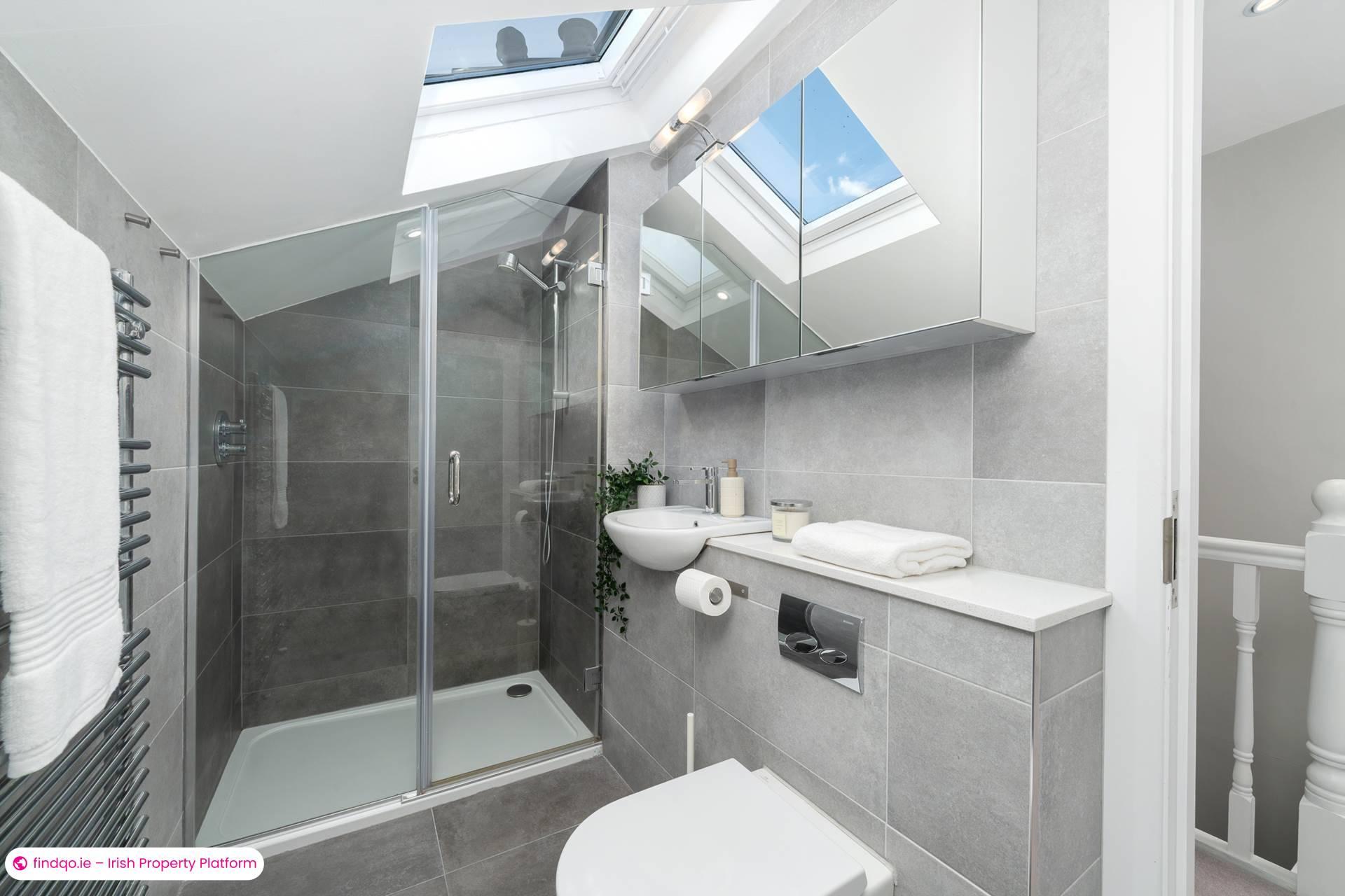 Terraced house for Sale in Foxrock, Dublin 18