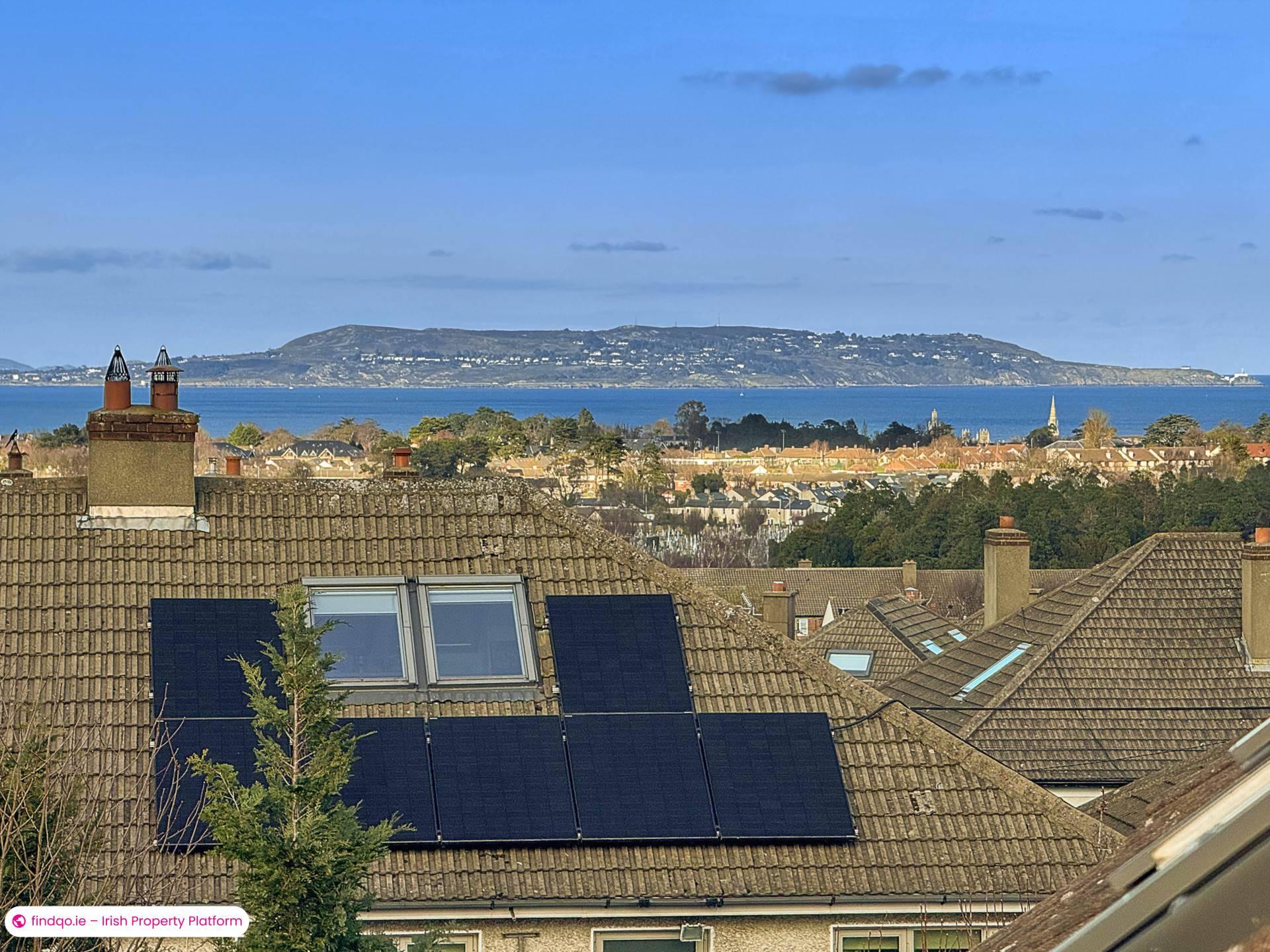 Terraced house for Sale in Foxrock, Dublin 18