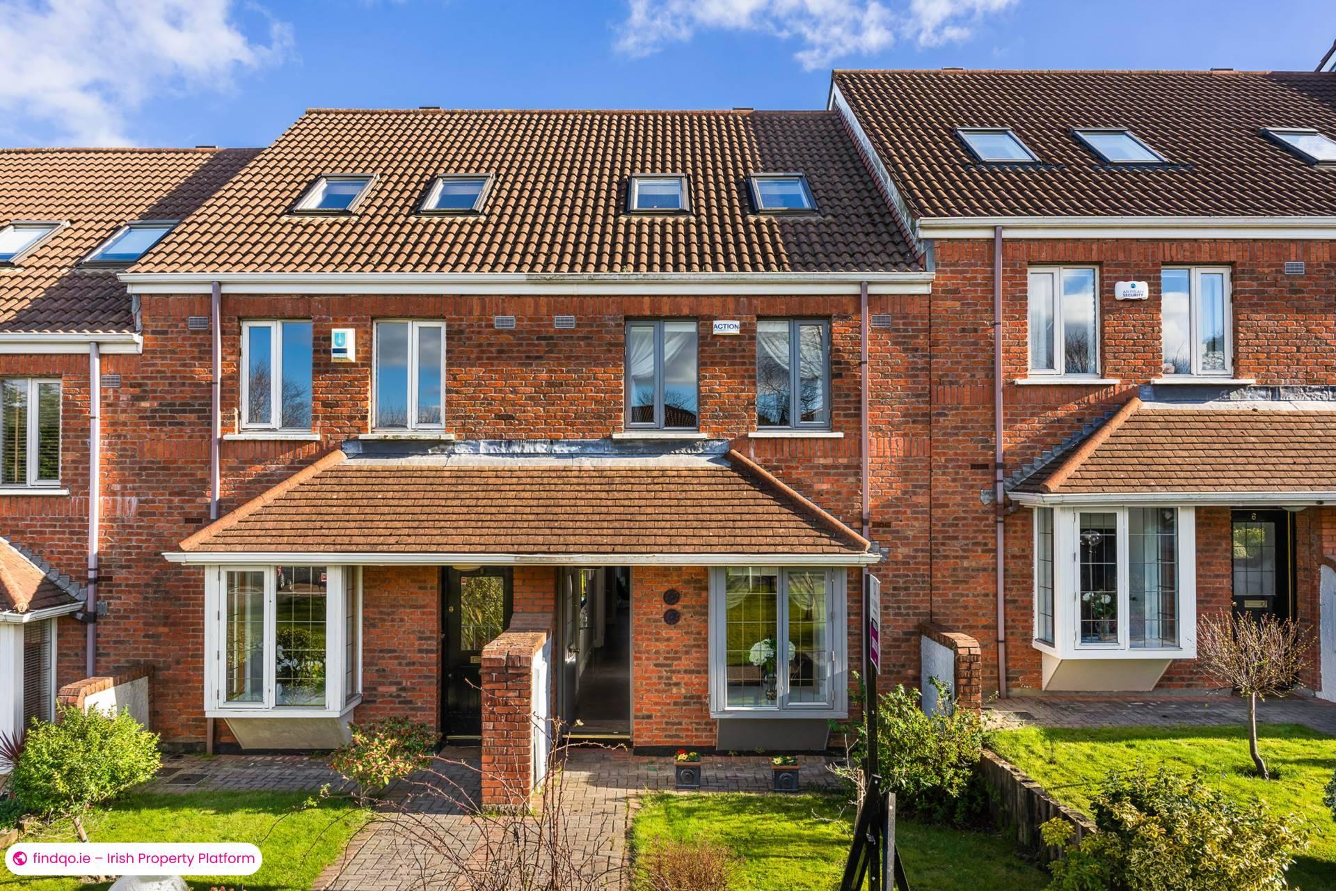 Terraced house for Sale in Foxrock, Dublin 18