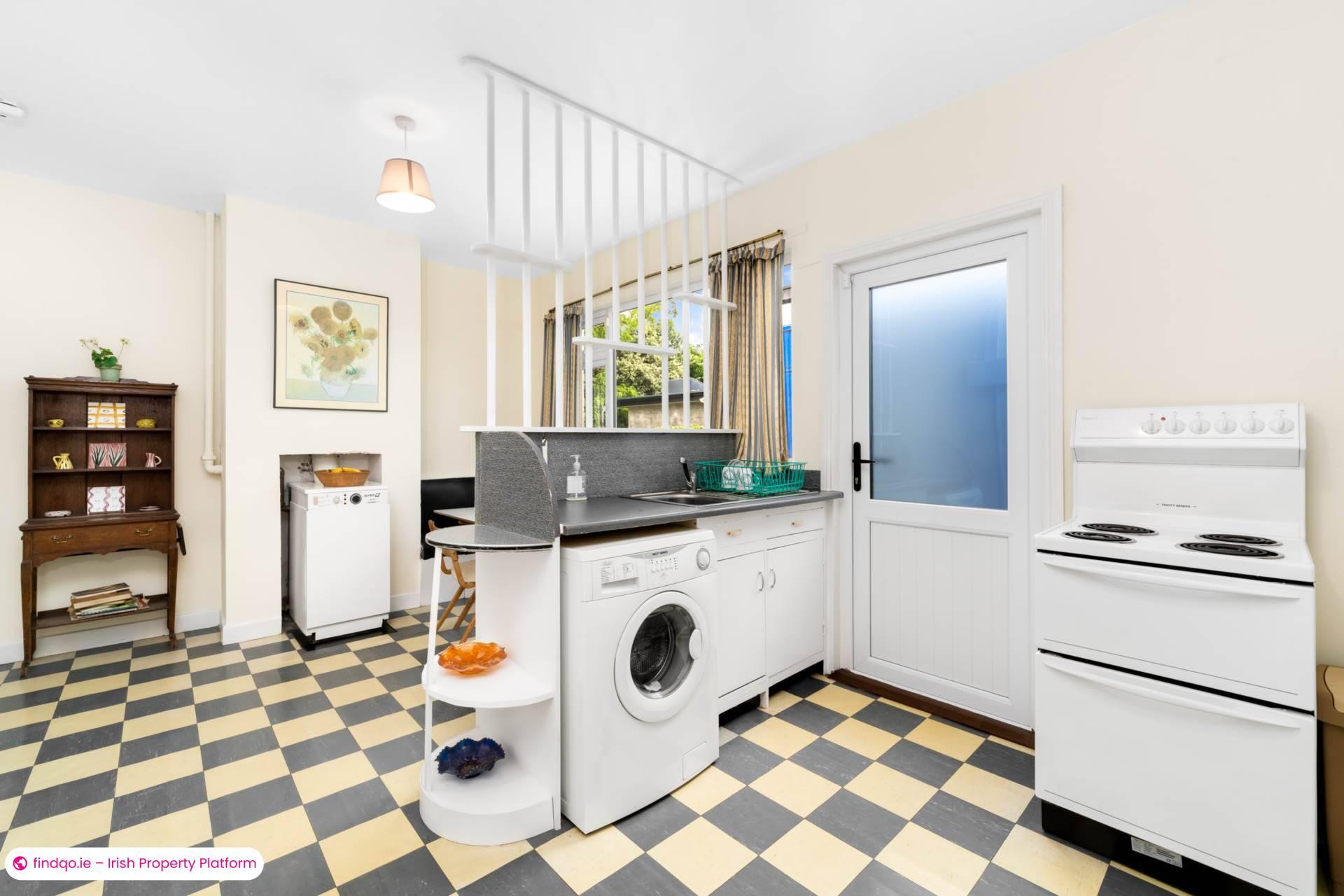 Bungalow for Sale in Mount Merrion, Dublin (County)