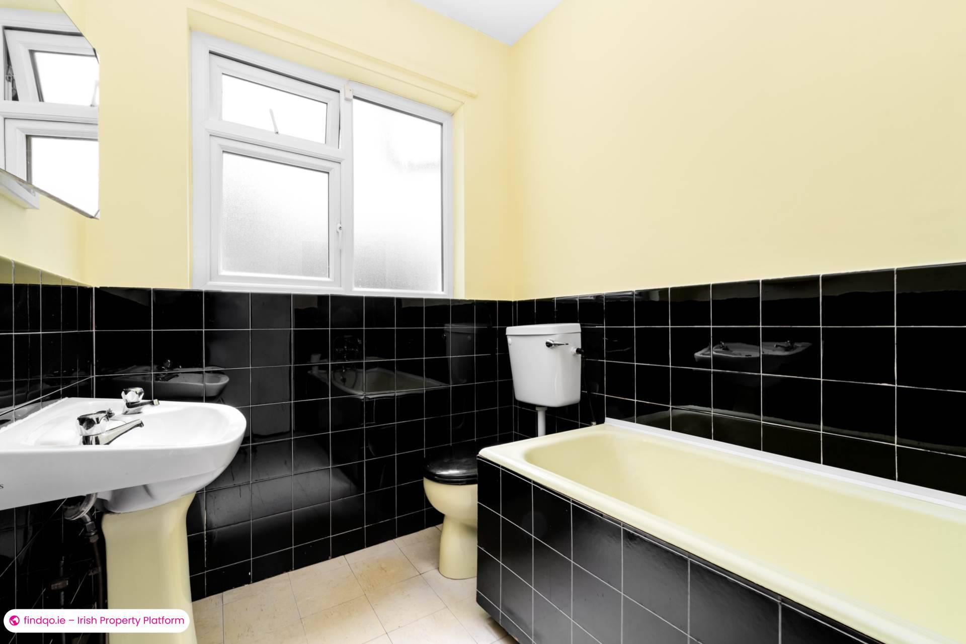 Bungalow for Sale in Mount Merrion, Dublin (County)